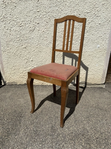 Alter Stuhl