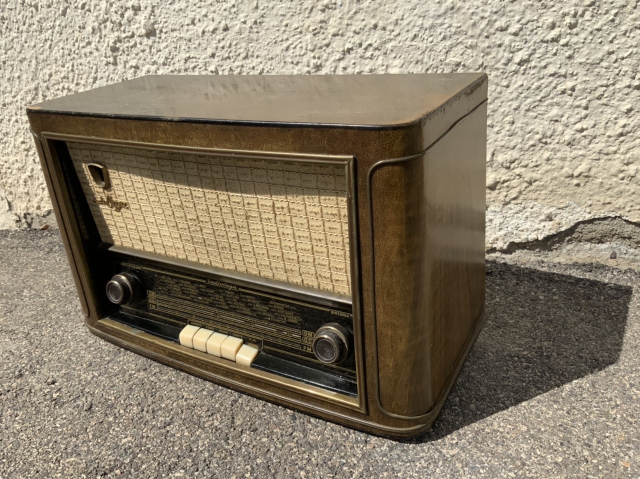 Altes Radio