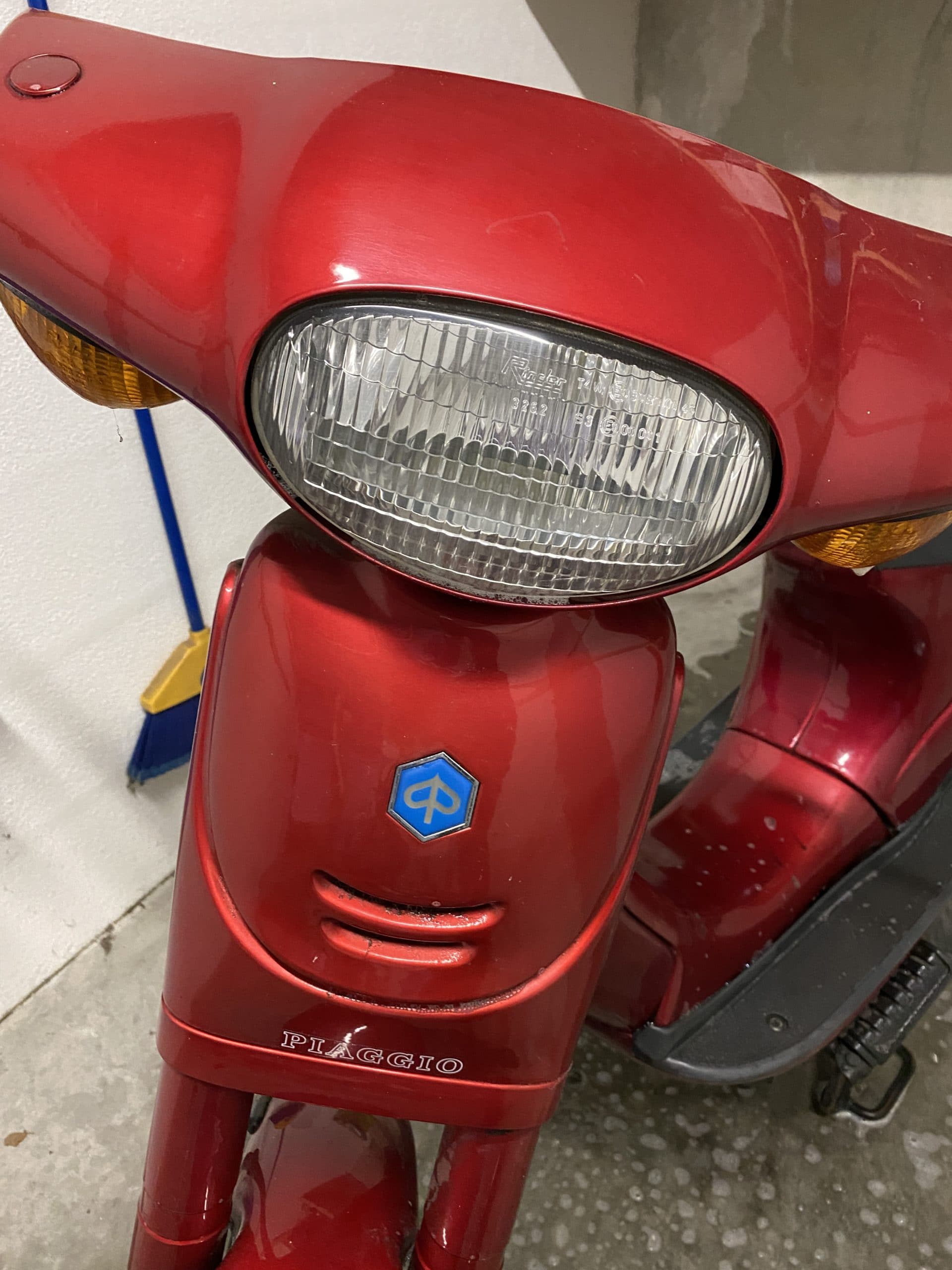 Kleines Mofa zu verschenken