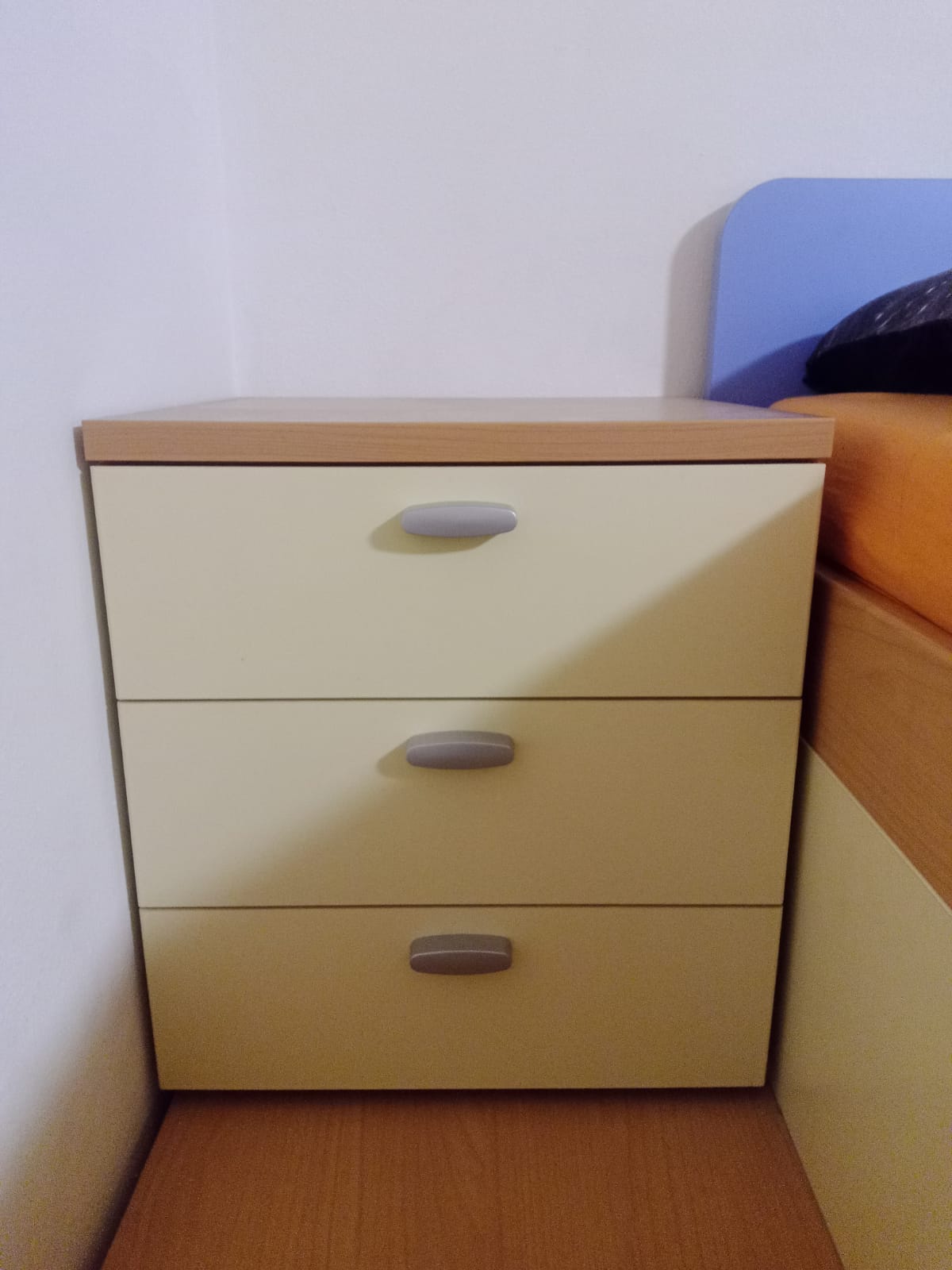 Kinderzimmer (Stockbett mit 2 Betten, 1 Sofa)