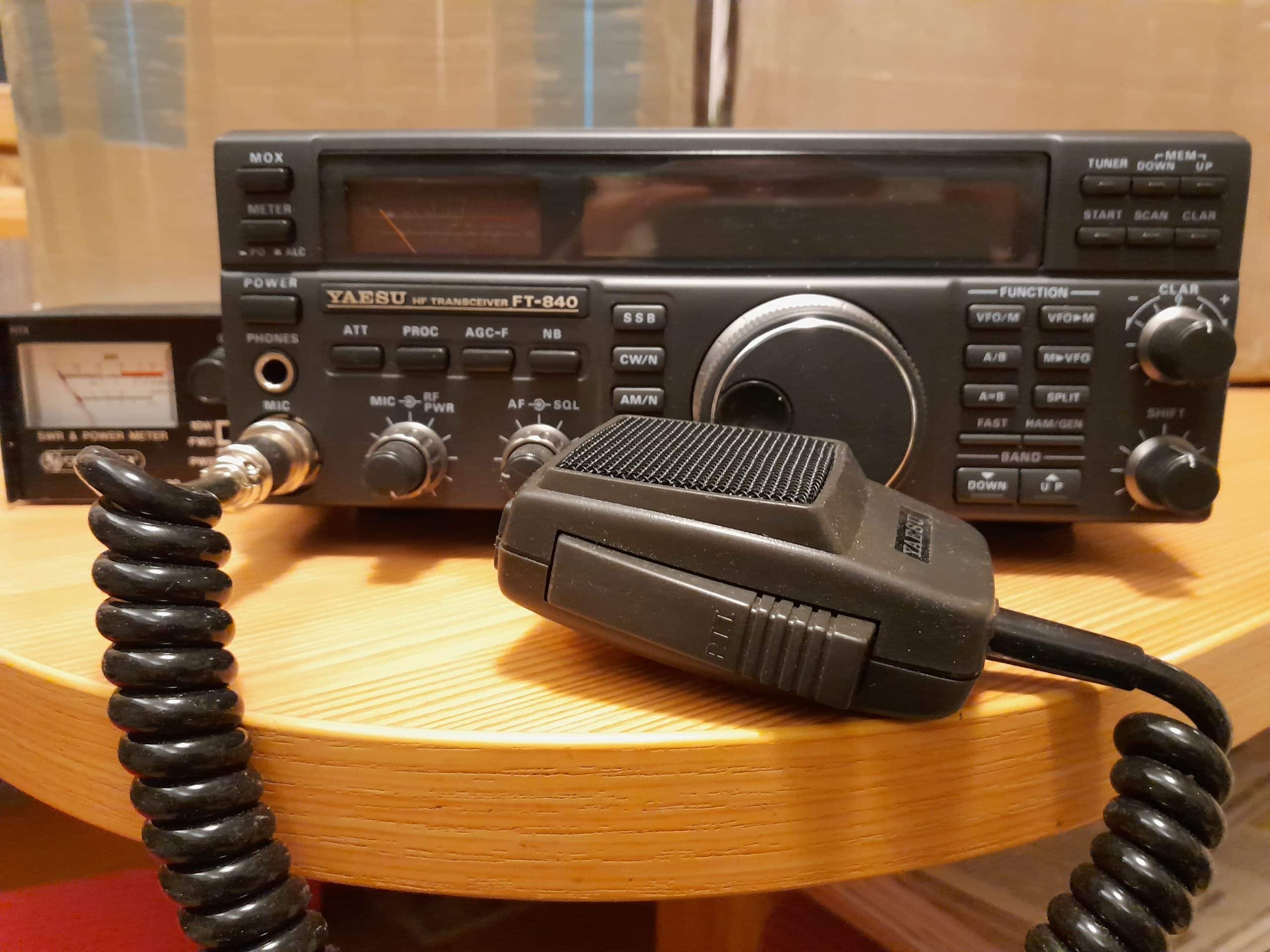 Funkgerät JAESU HF Transeiver FT-840 samt Antenne