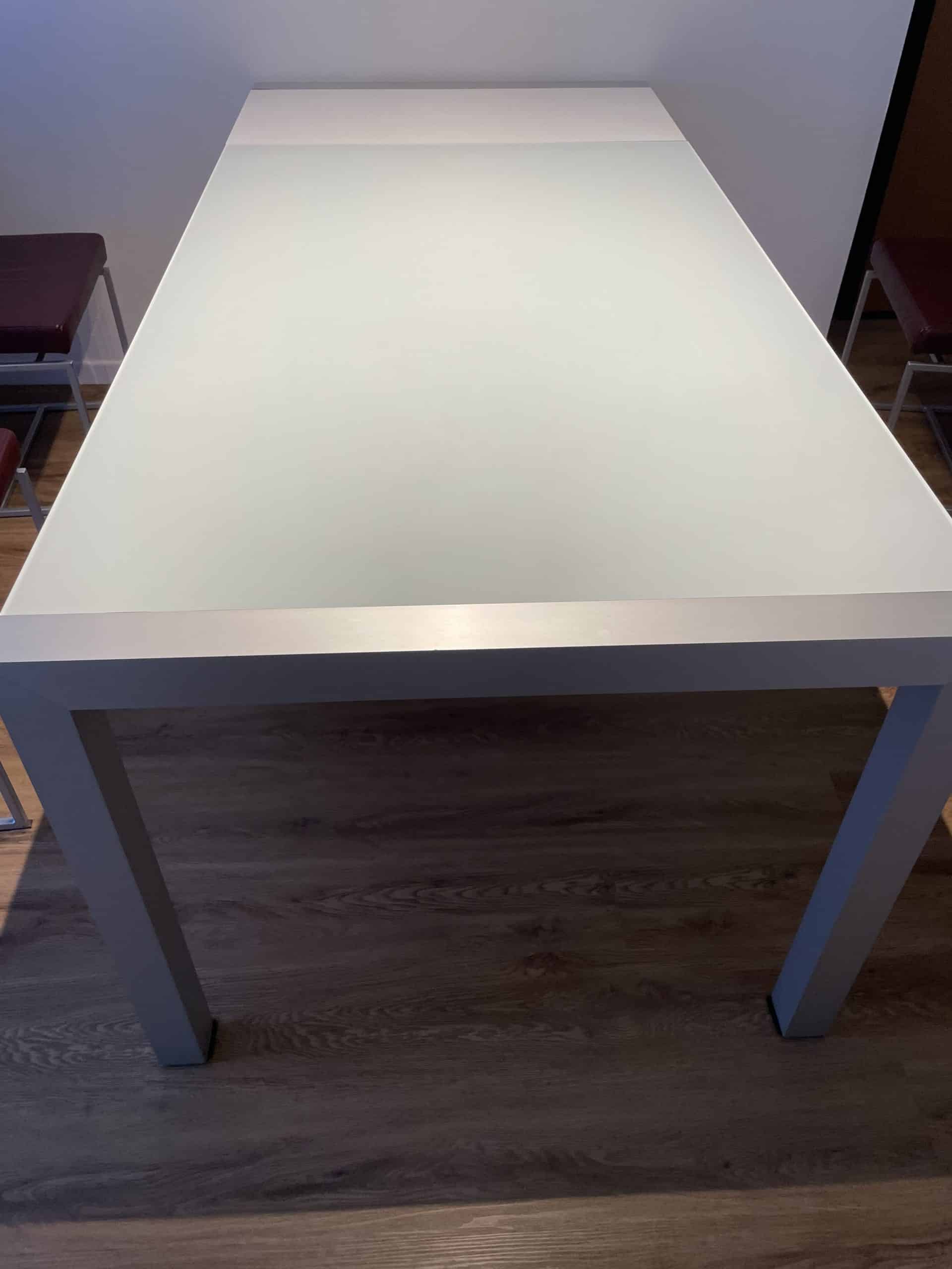 Esstisch ausziehbar im guten Zustand