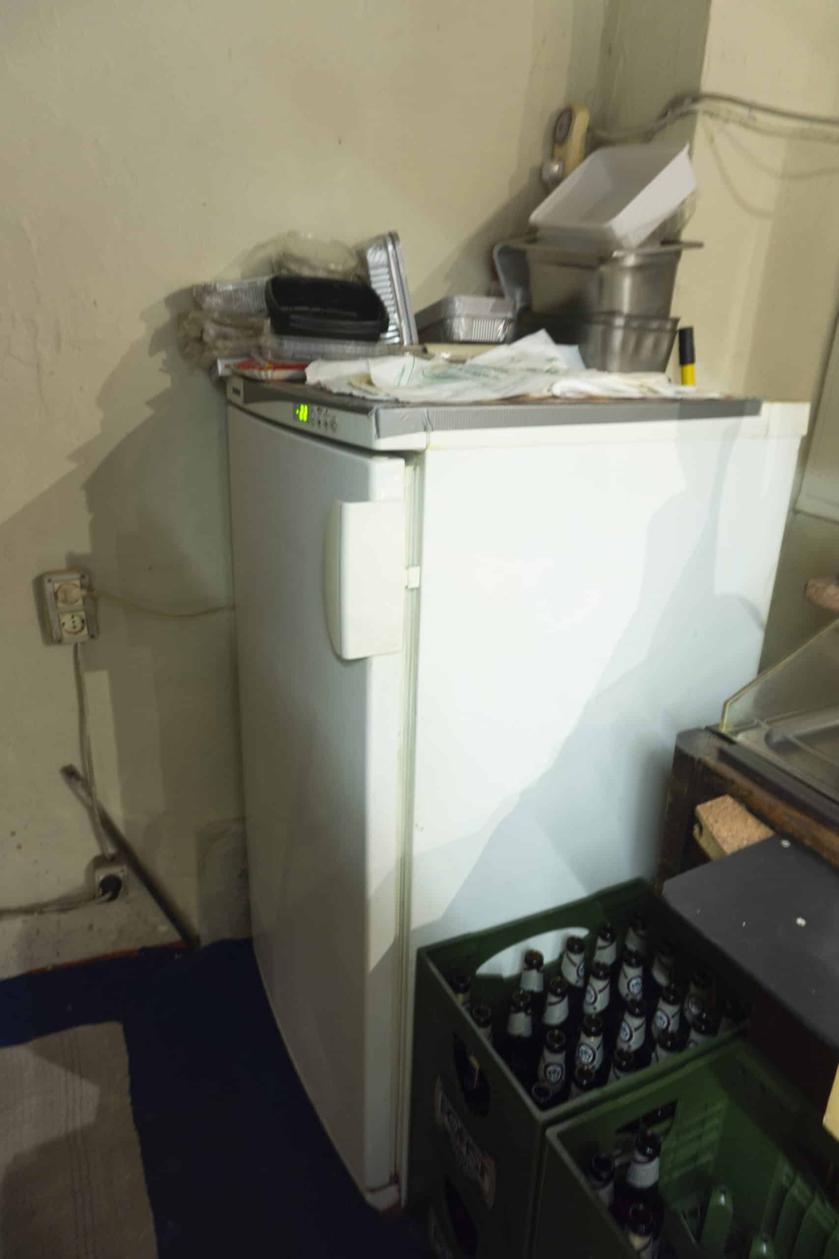 Komplett ausgestattetes Lokal (Interior) Imbiss Kubicny’s zu verkaufen