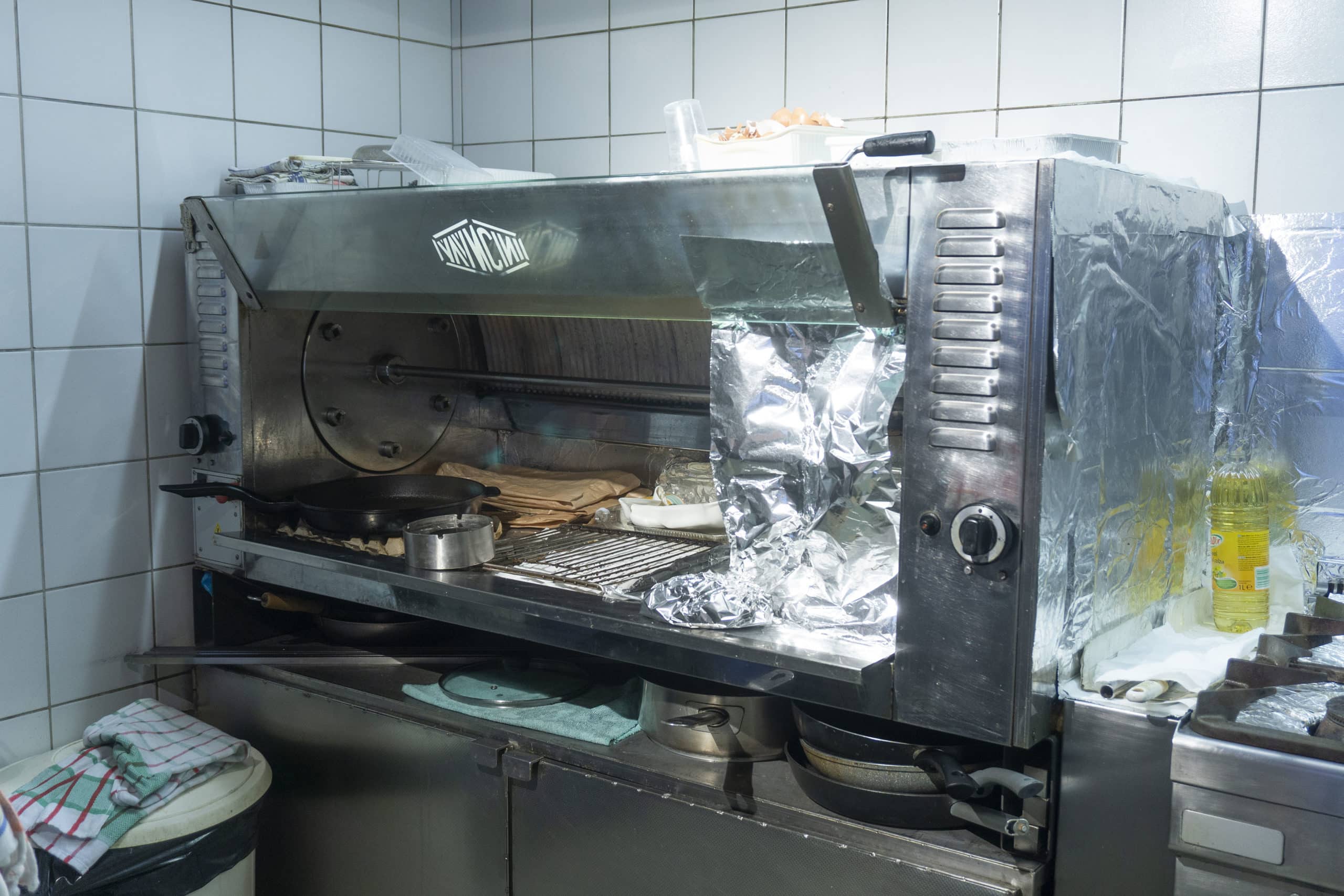 Komplett ausgestattetes Lokal (Interior) Imbiss Kubicny’s zu verkaufen