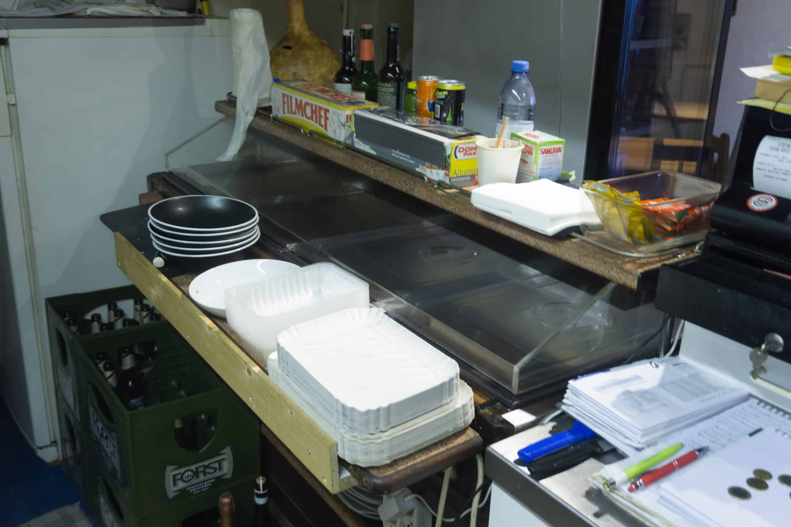 Komplett ausgestattetes Lokal (Interior) Imbiss Kubicny’s zu verkaufen