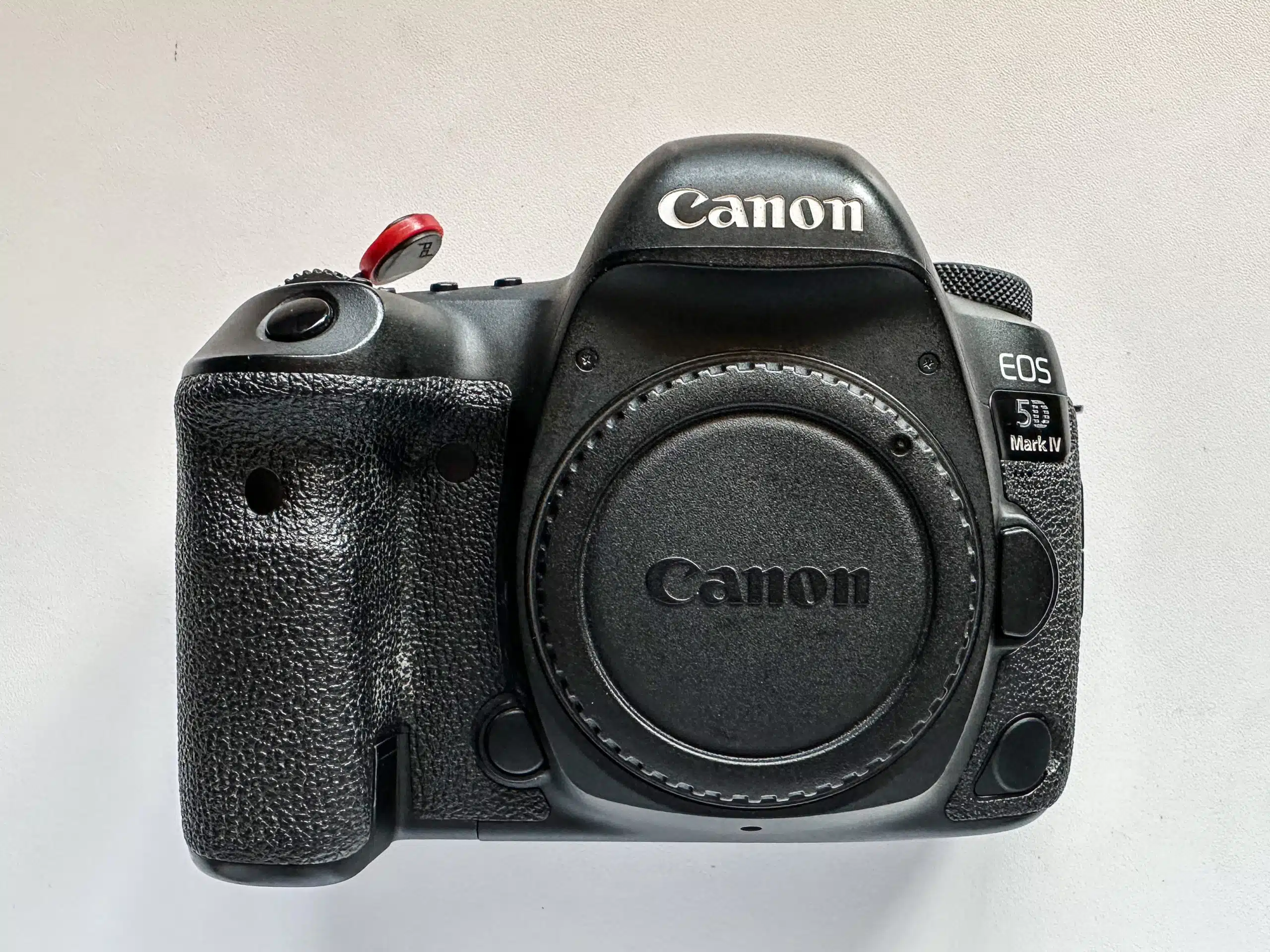 Canon 5D Mark iV mit Originalverpackung
