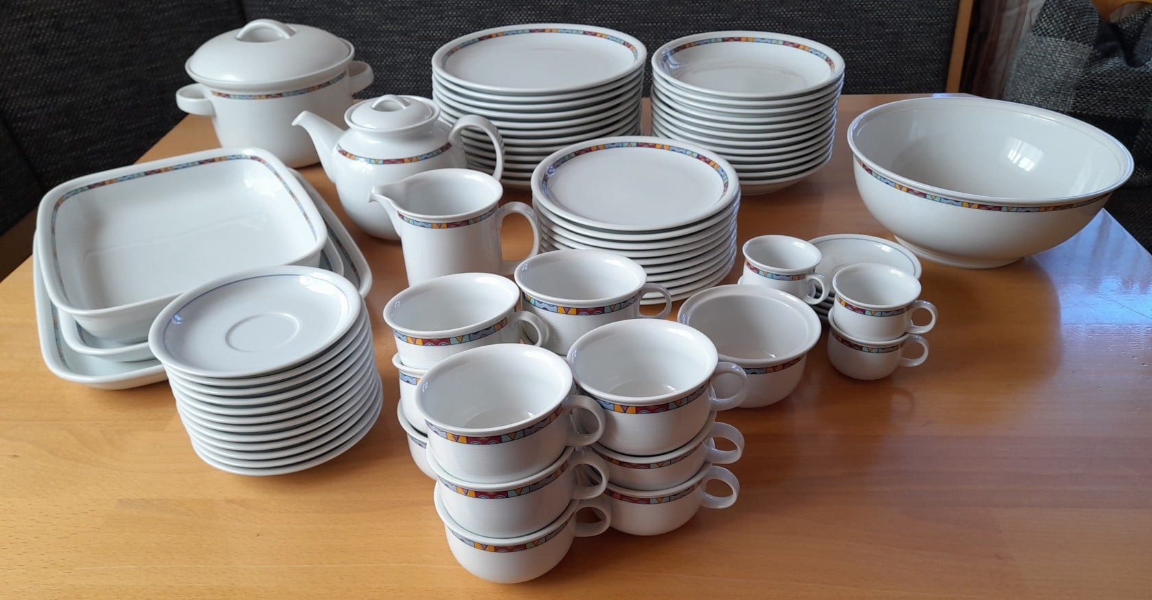 Geschirr Service 12 Personen