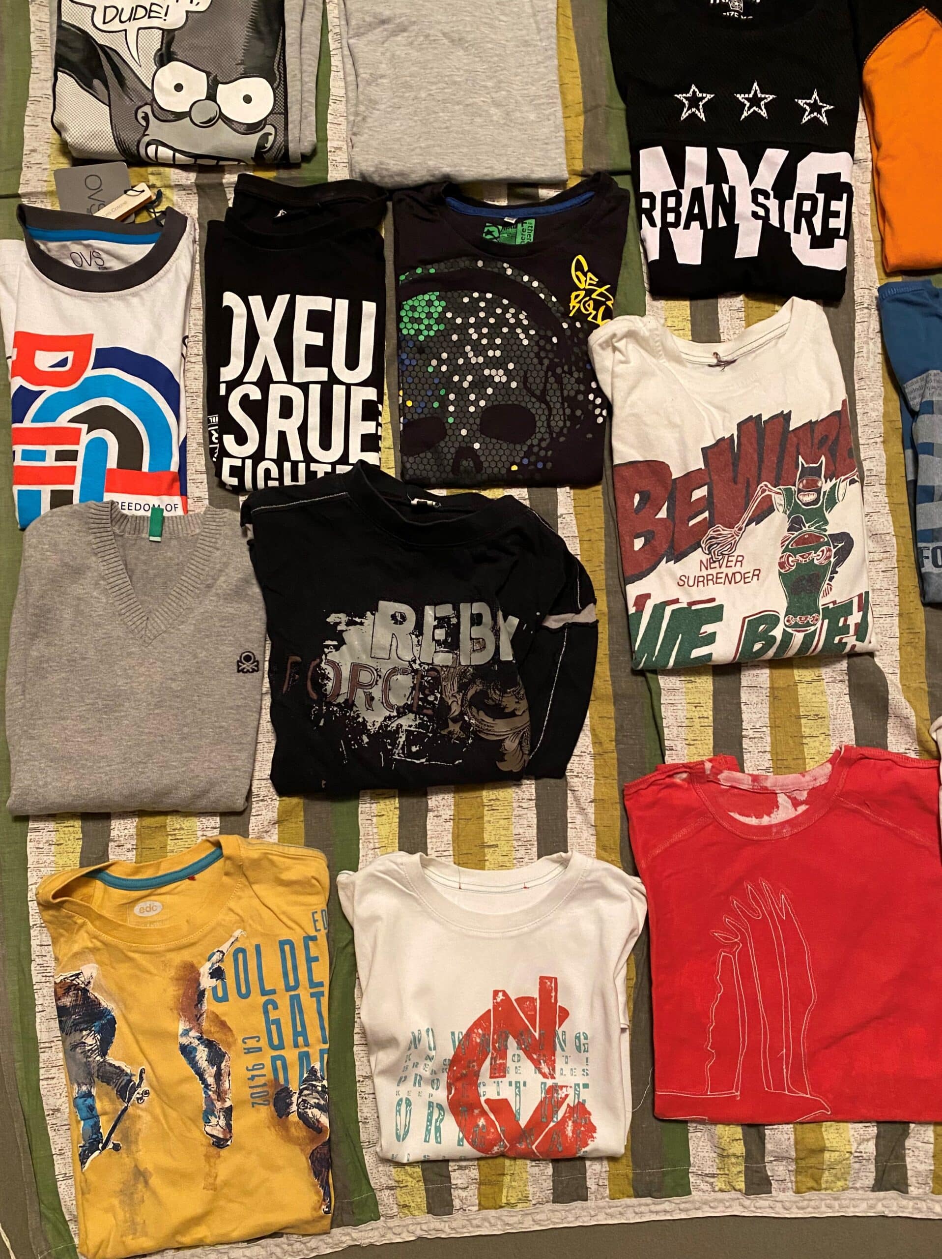 Jugendkleidung im Verkauf