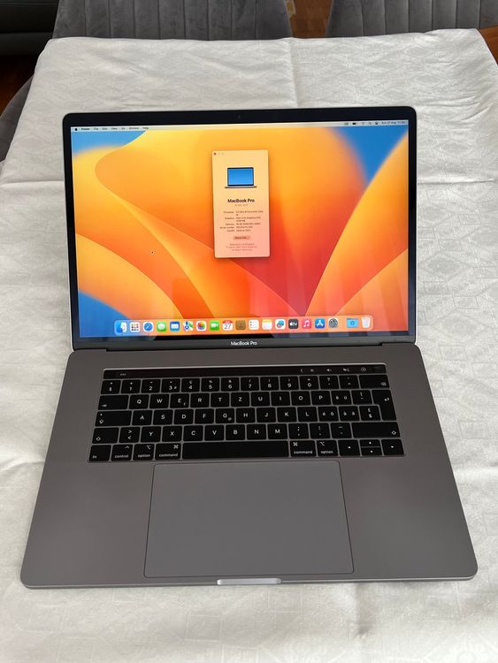 MacBook Pro 15″(Late 2019, Intel Core i9, 1TB SSD, 16GB RAM)