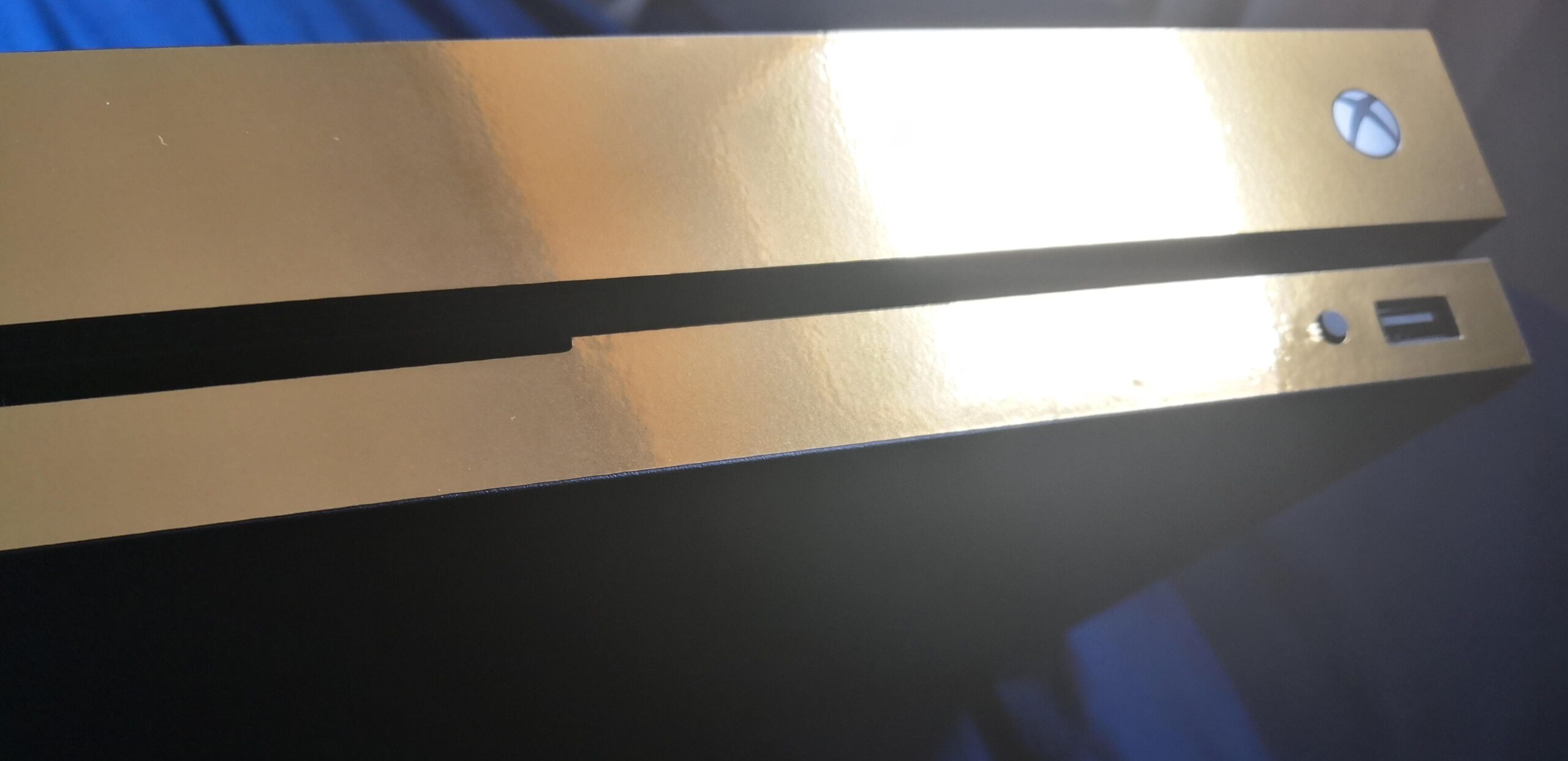 Xbox One X Gold Edition 1TB