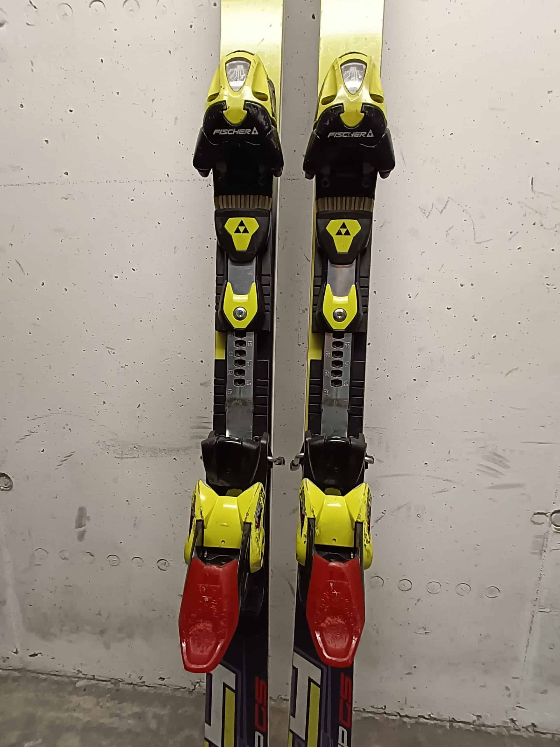 Gut erhalten selten benutzt Schi Ski 180 Fischer Abfahrt