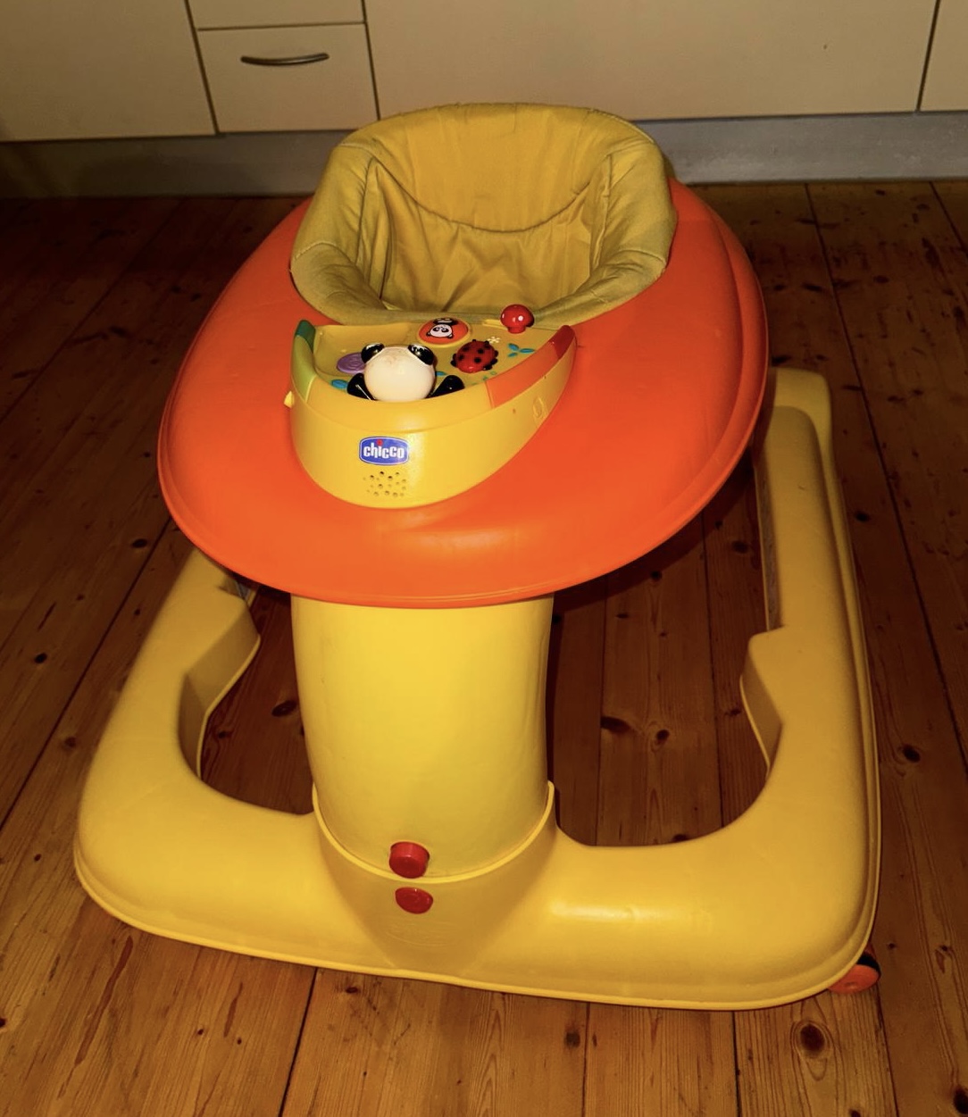 Lauflernhilfe & Sitzer für Babys