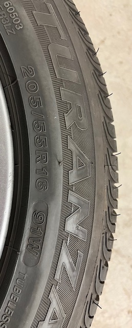 SOMMERREIFEN 205/55/R16 RUNFLAT – TOP-ZUSTAND INKLUSIVE LEICHTMETALLFELGEN