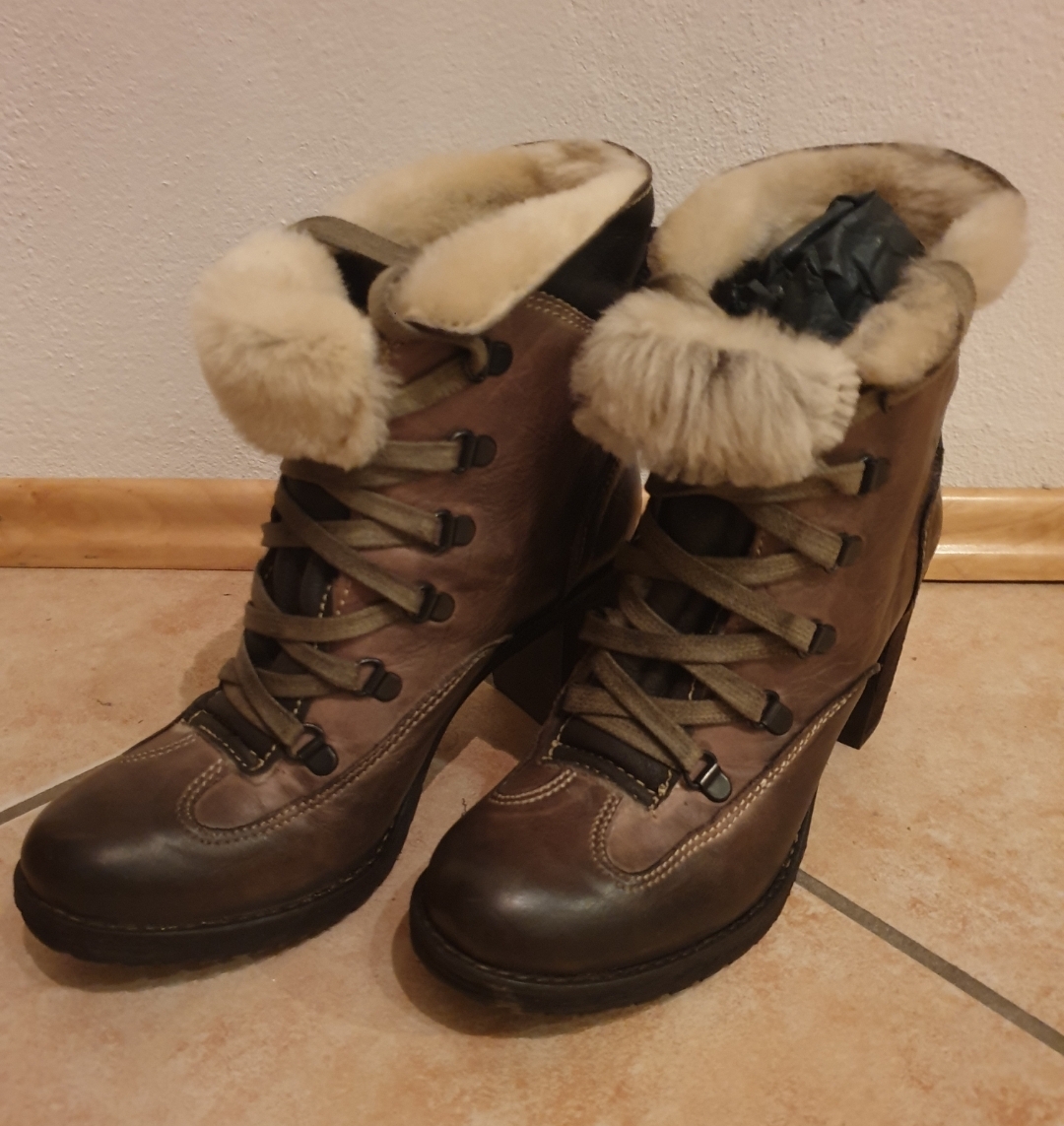 Lederschuhe MANAS Nr. 39