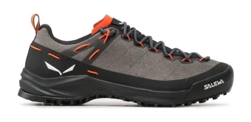 Neue SALEWA Schuhe Nr. 43