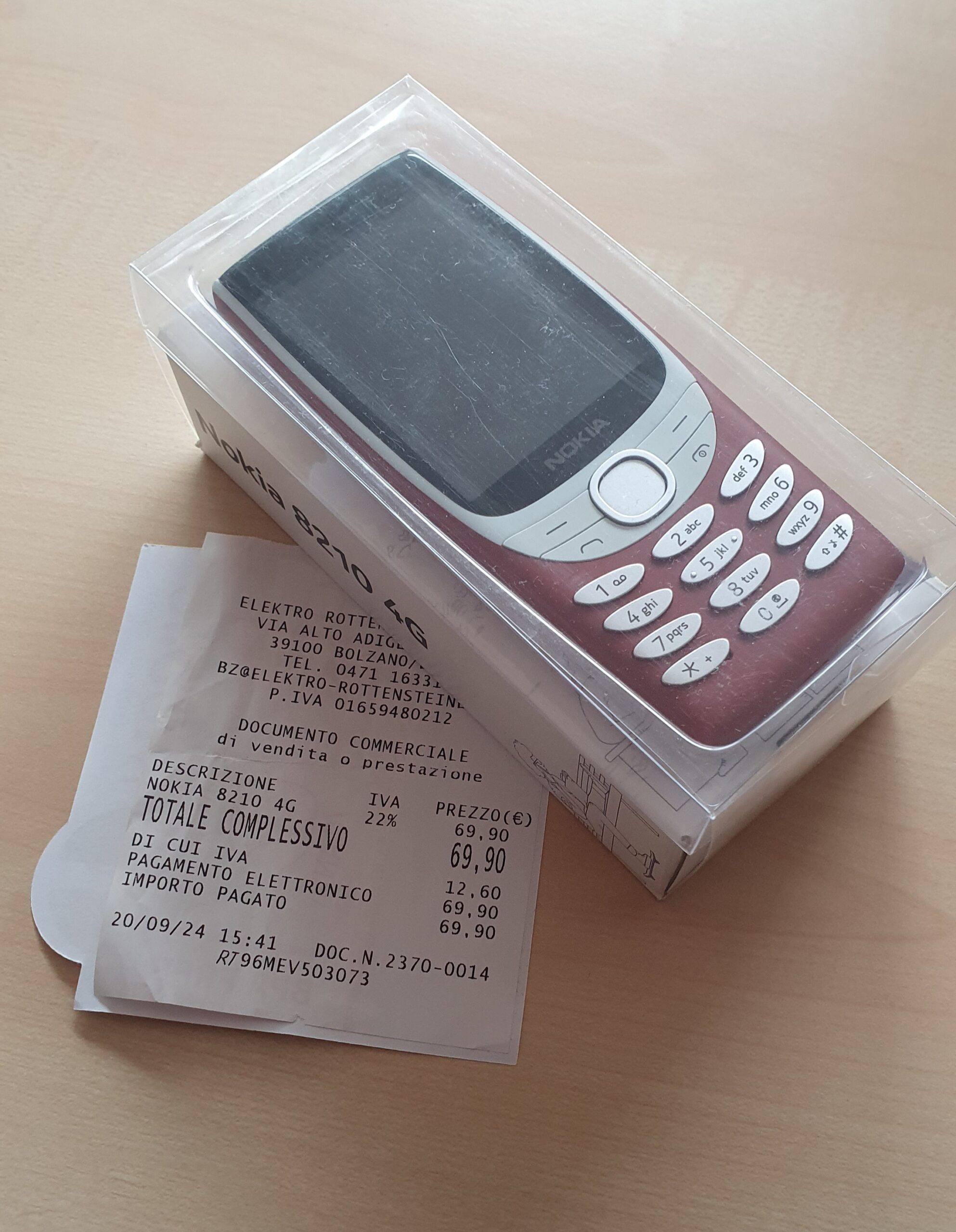 Nokia Tastentelefon 8210 4G