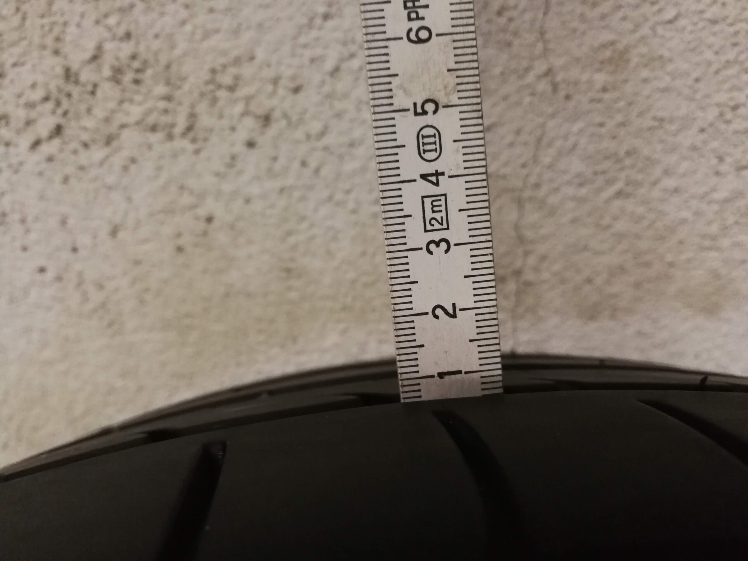 4 Sommerreifen mit original BMW Alufelgen 245/40 R18 M-Sport