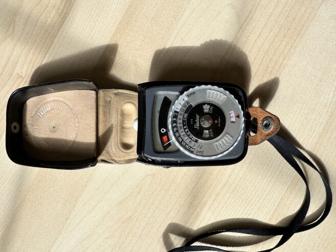 Licht, Kontrolle, Präzision – Vintage Zubehörpaket