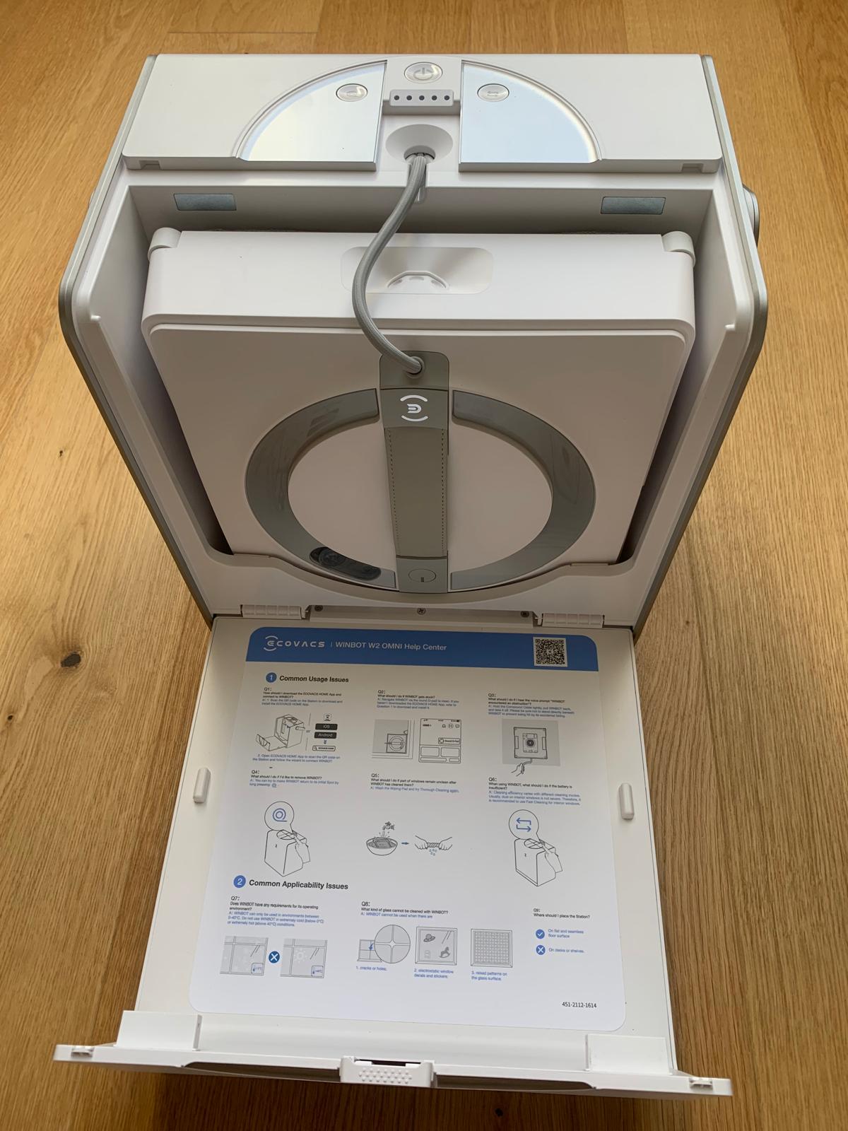 Ecovacs Winbot W2 Omni