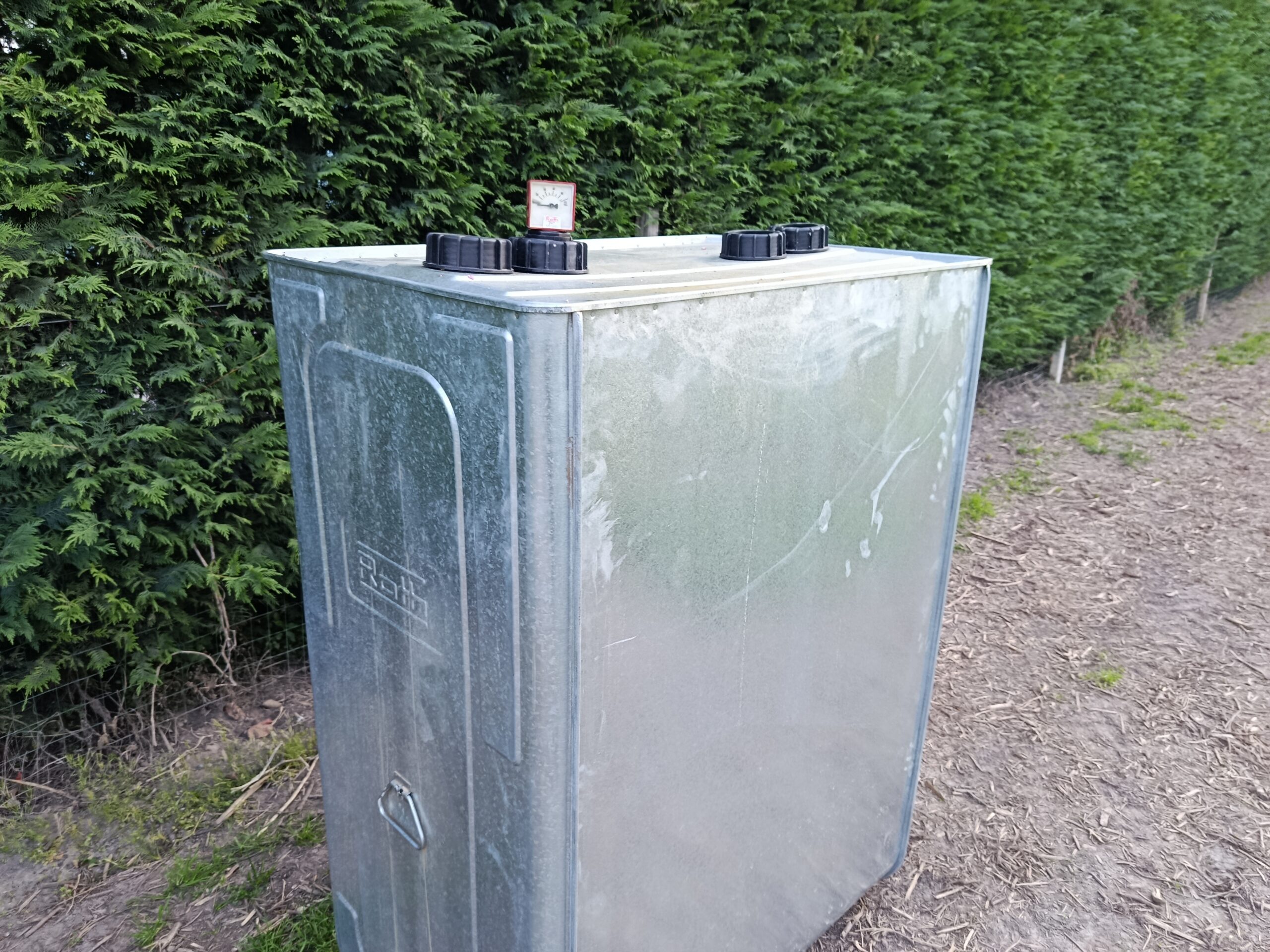 Doppelwandiger Tank 1000l