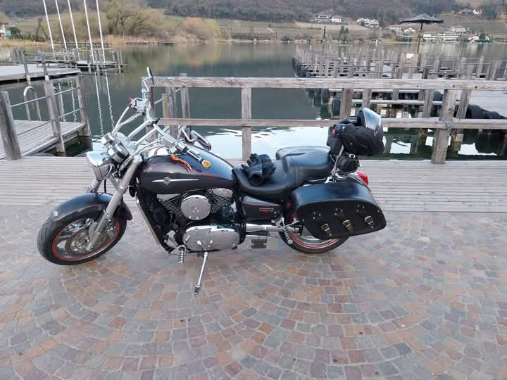 KAWASAKI HEAVY INDUSTRIES LTD VN1600