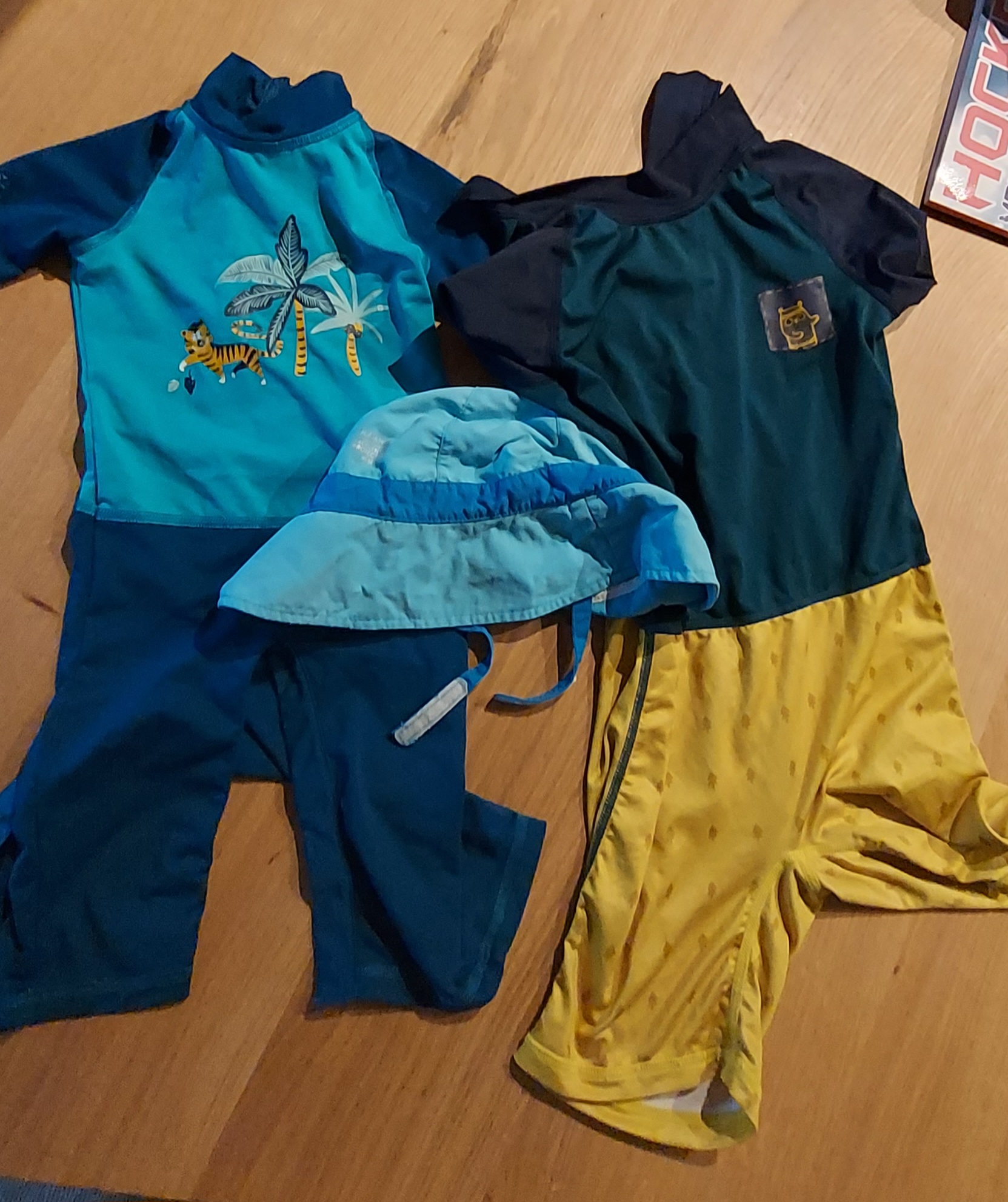 Badebekleidung für Kind 1 Jahr