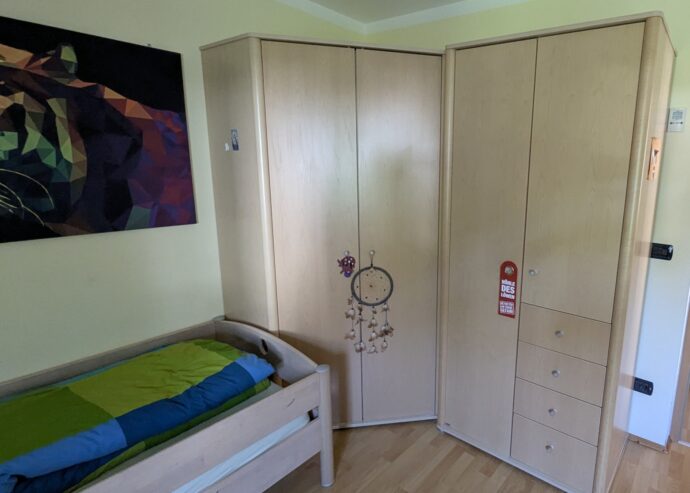 Kinder-/Jugendzimmer-Möbel in sehr gutem Zustand zu verkaufen