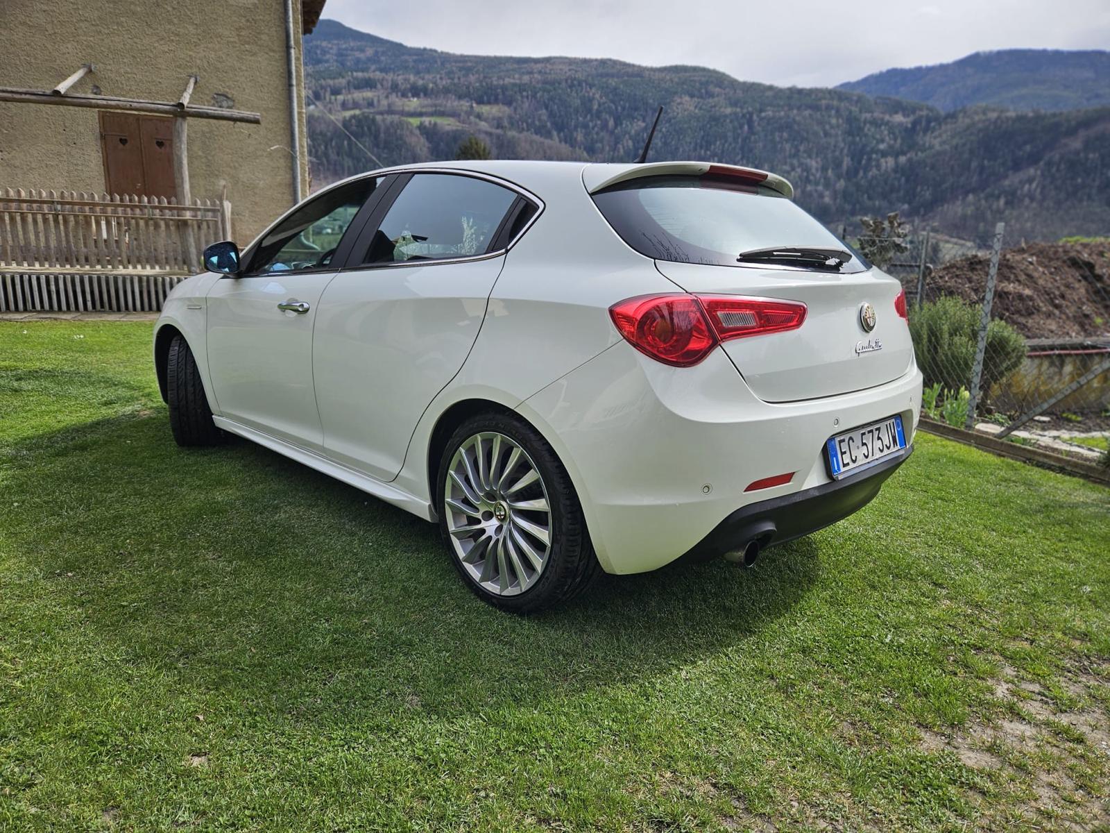 Verkaufe Alfa Romeo Giulietta