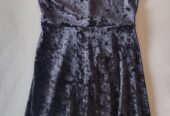 Schwarzes Samtkleid von H&M