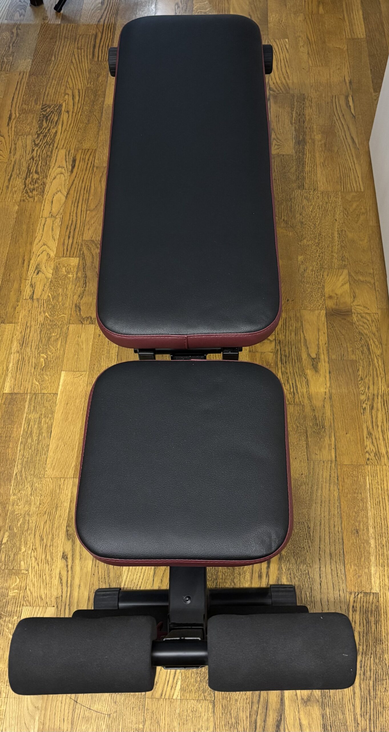 Höhenverstellbare & zusammenklappbare Hantelbank