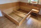 Doppelbett inkl. Nachtkästchen/Letto matrimoniale con comodino