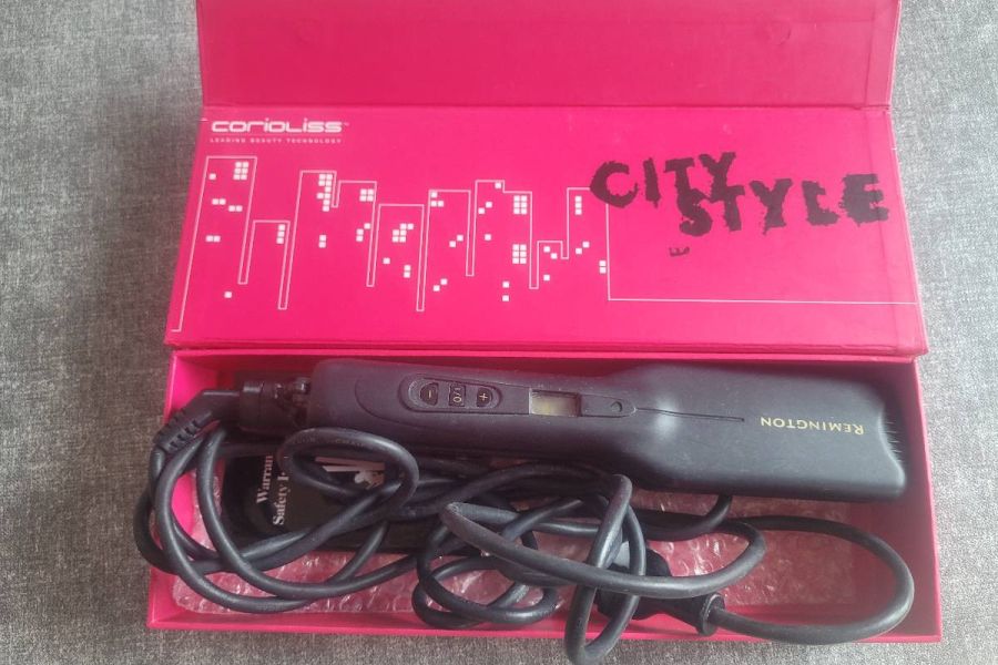 Verkaufe Glätteisen/Vendo piastra per capelli