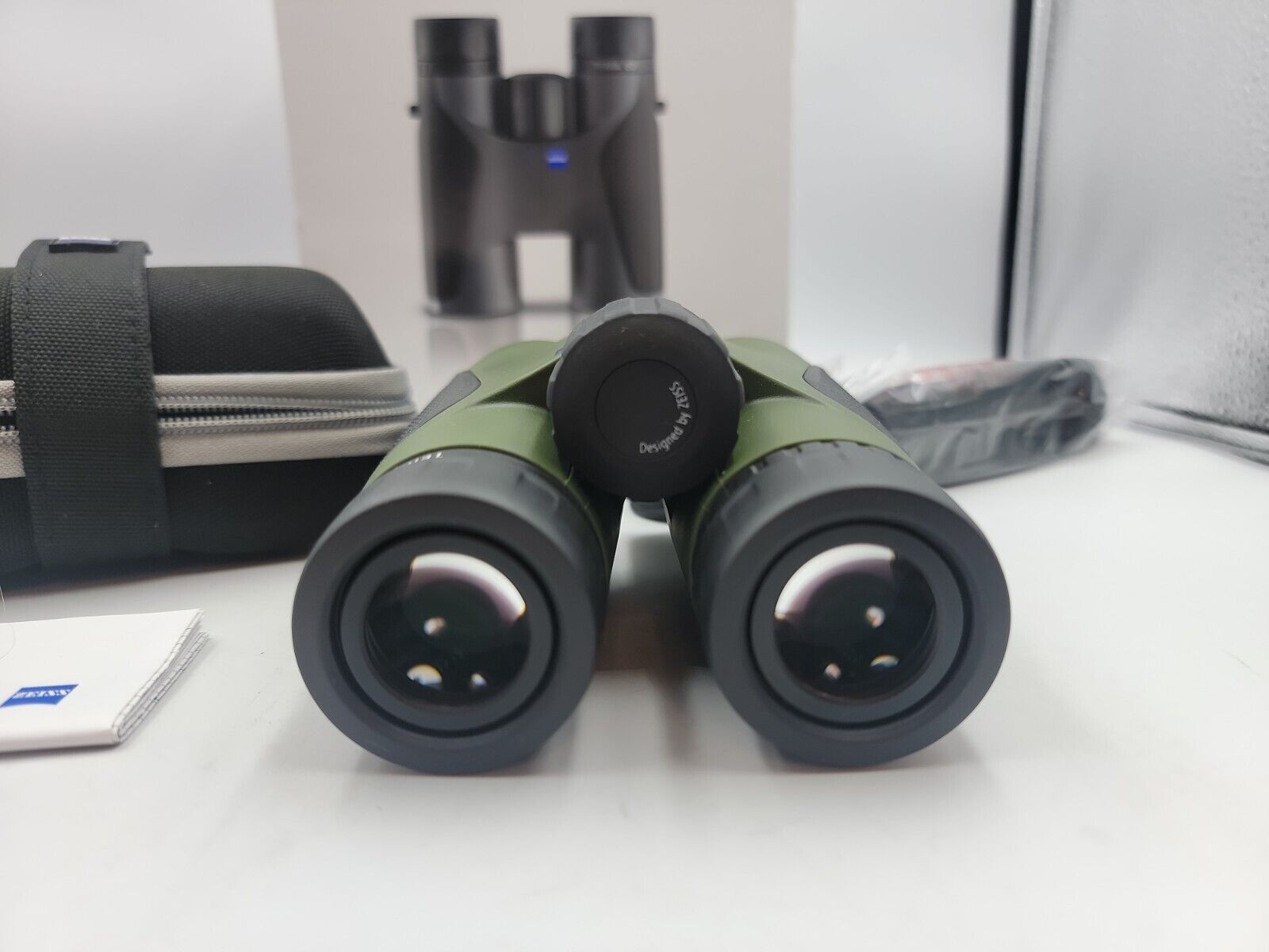 Binocolo da esterno ZEISS Terra ED 10x 42 mm, verde