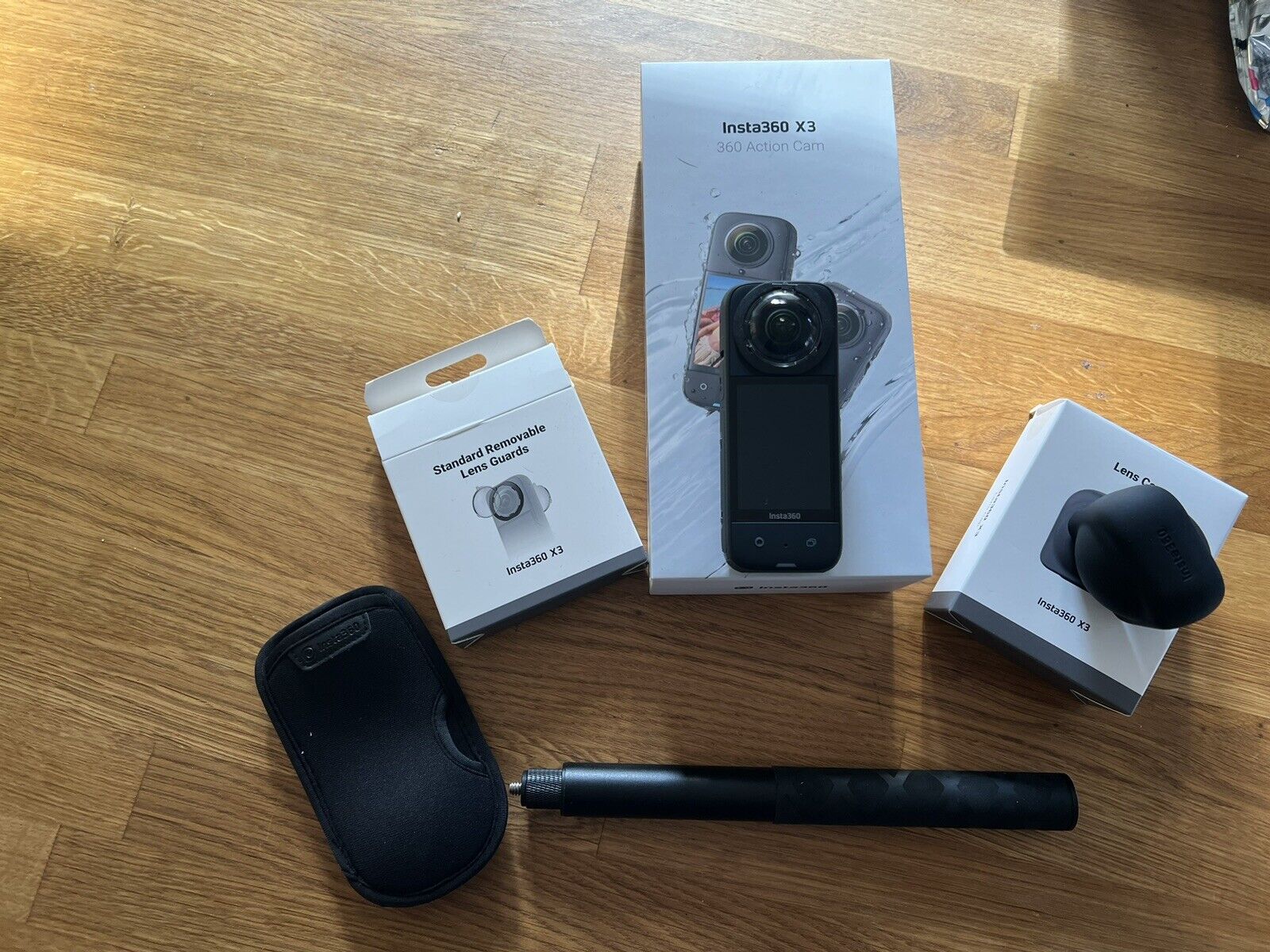 Insta360 X3 – Pacchetto “Let’s Go”