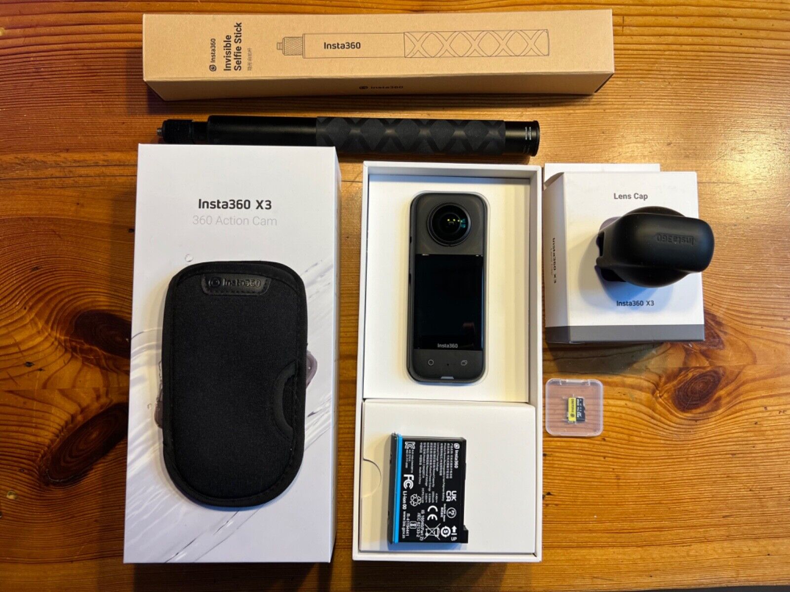 Insta360 X3 – Pacchetto “Let’s Go”