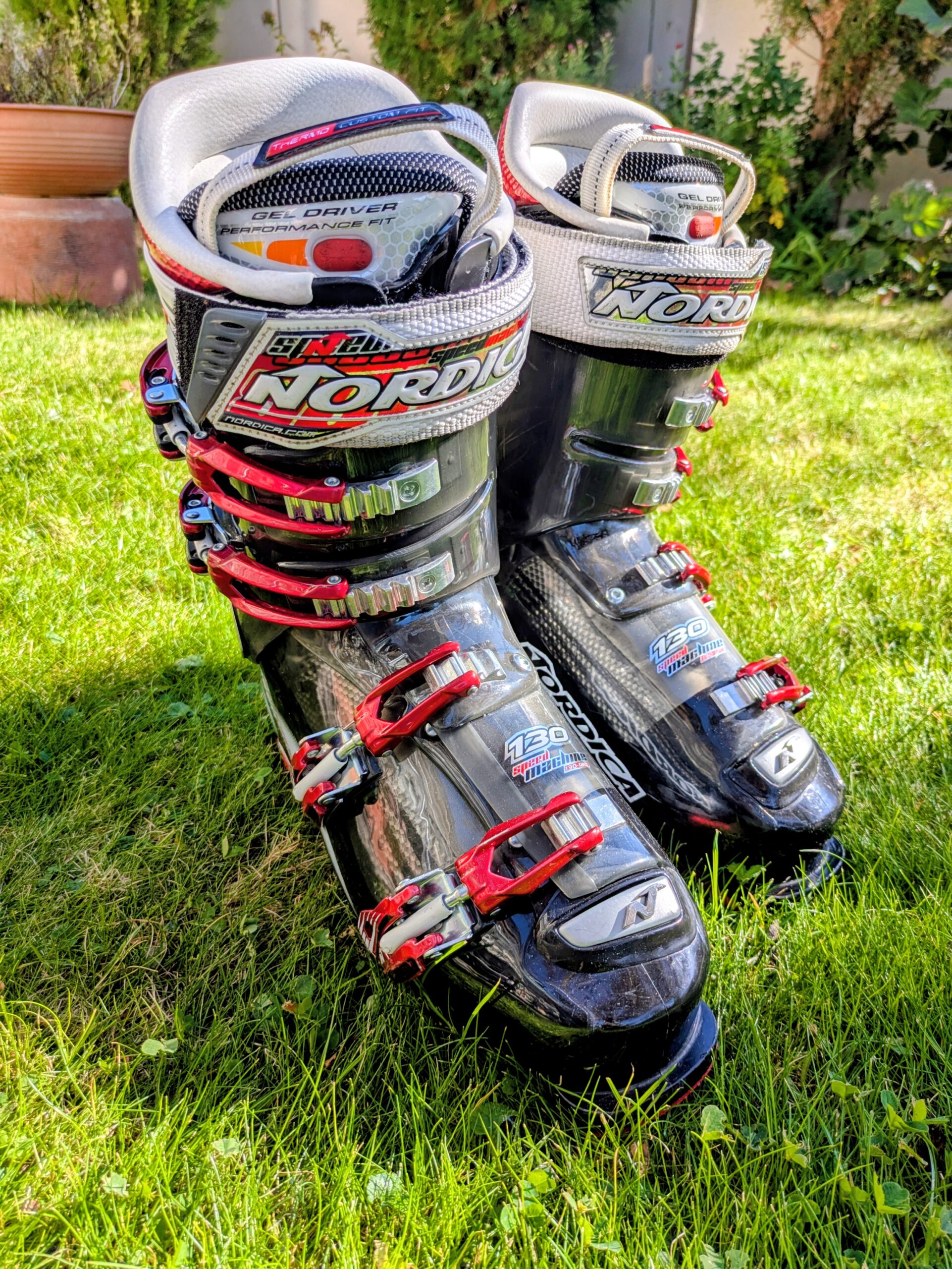 Skischuhe Nordica speed machine