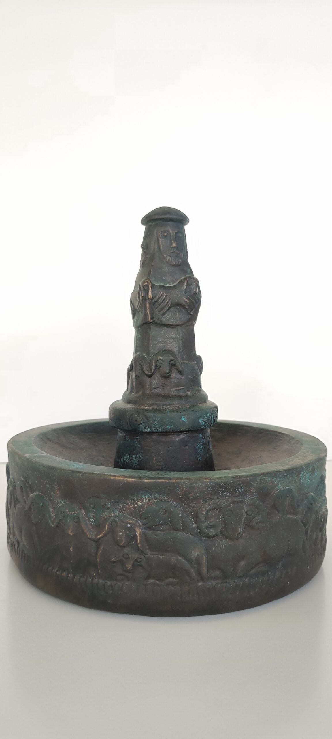 “Der gute Hirte inmitten seiner Schafe”