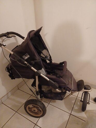 Verkaufe im Auftrag neuen Kinderwagen / Vendo per conto terzi passeggino nuovo