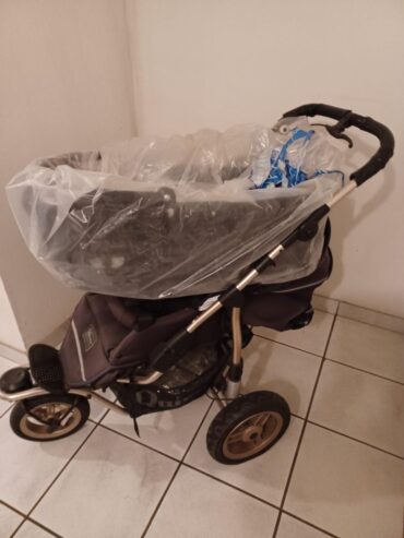 Verkaufe im Auftrag neuen Kinderwagen / Vendo per conto terzi passeggino nuovo