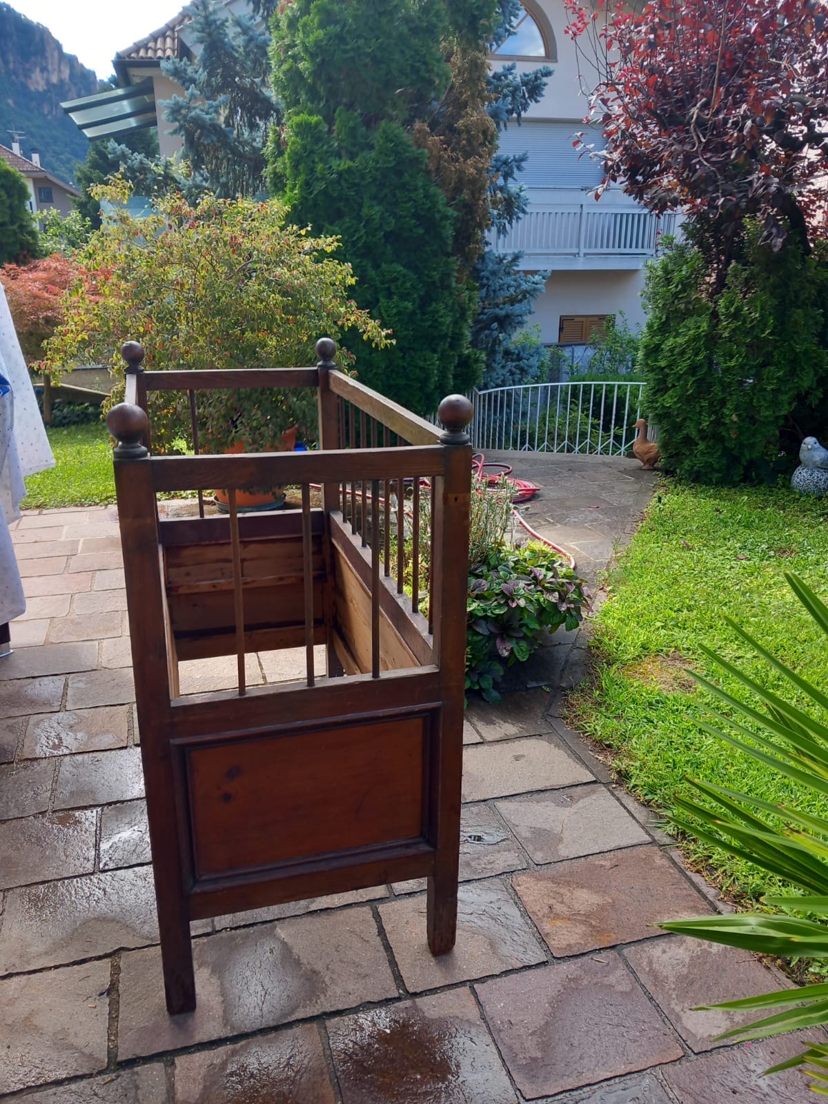 100 jähriges Kinderbett