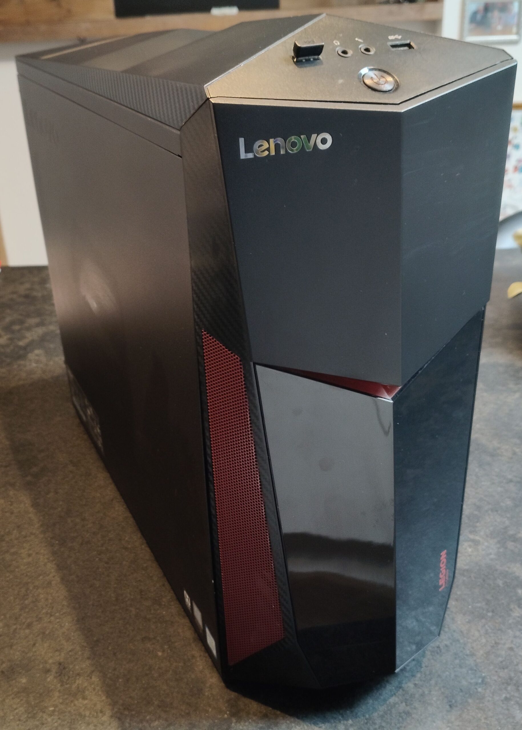 Lenovo Legion Y520T-25ICZ ES