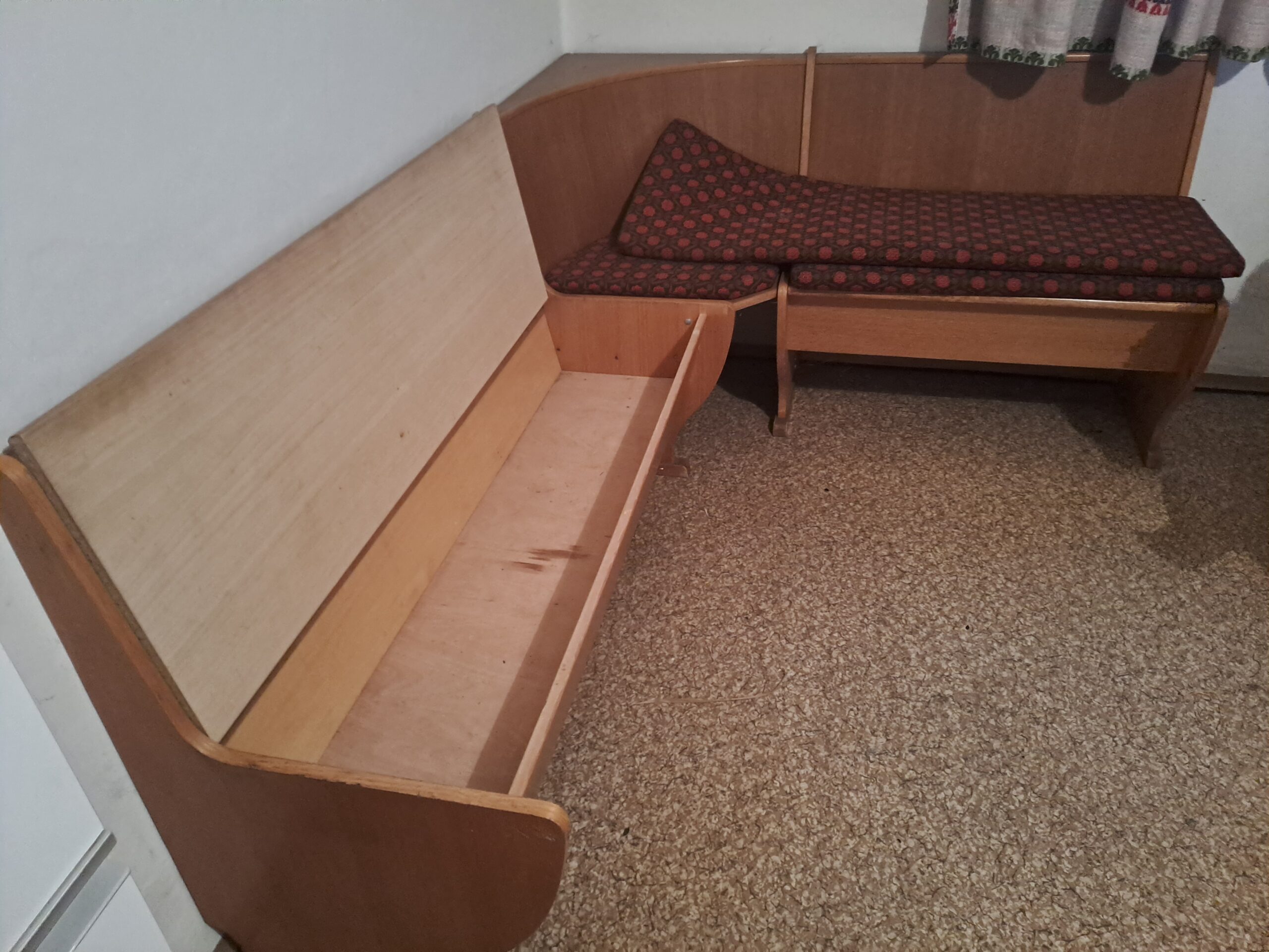 Eckbank zu verschenken