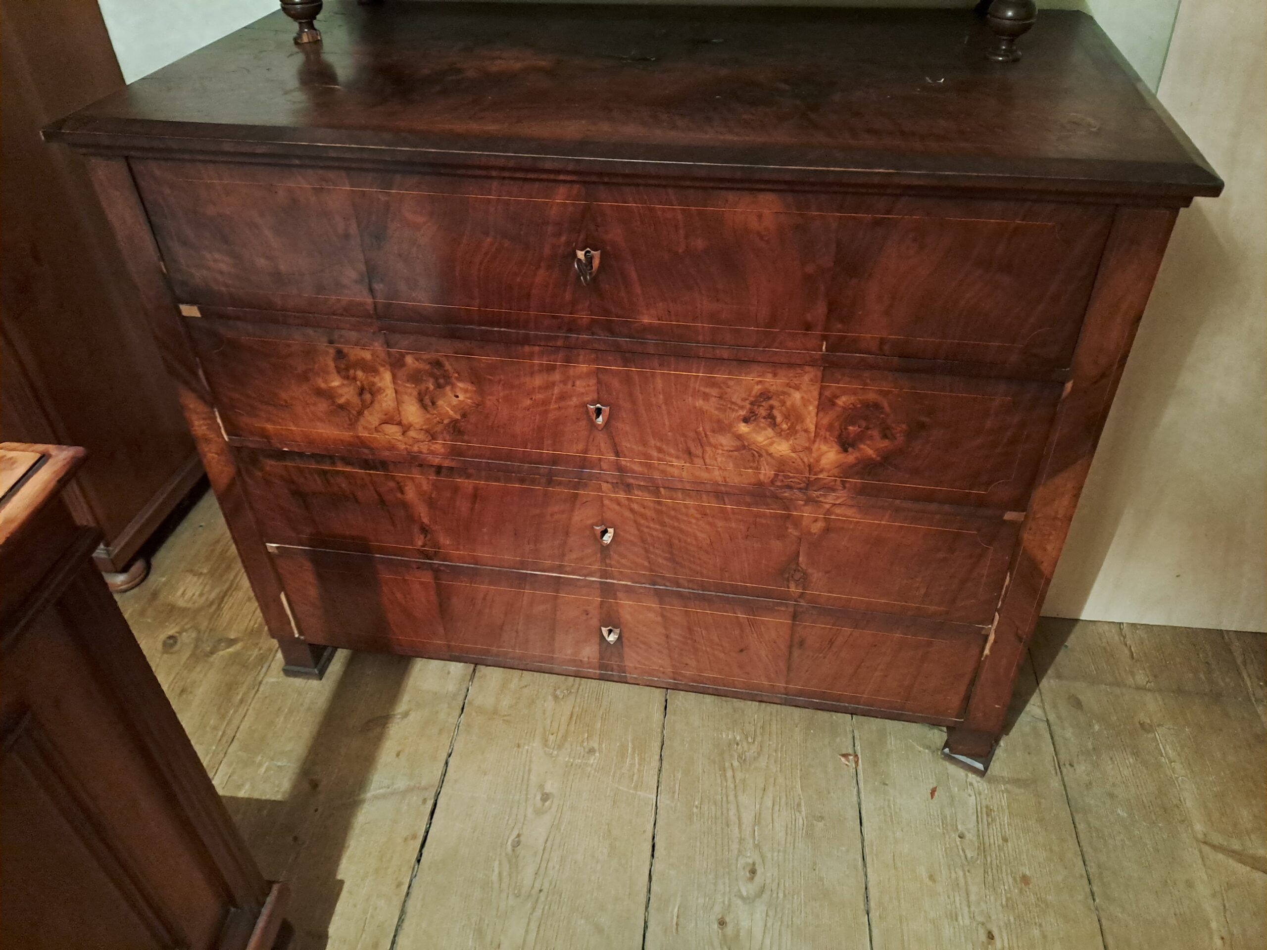 Antike Biedermeier Stil Kommode aus Hartholz zu verkaufen