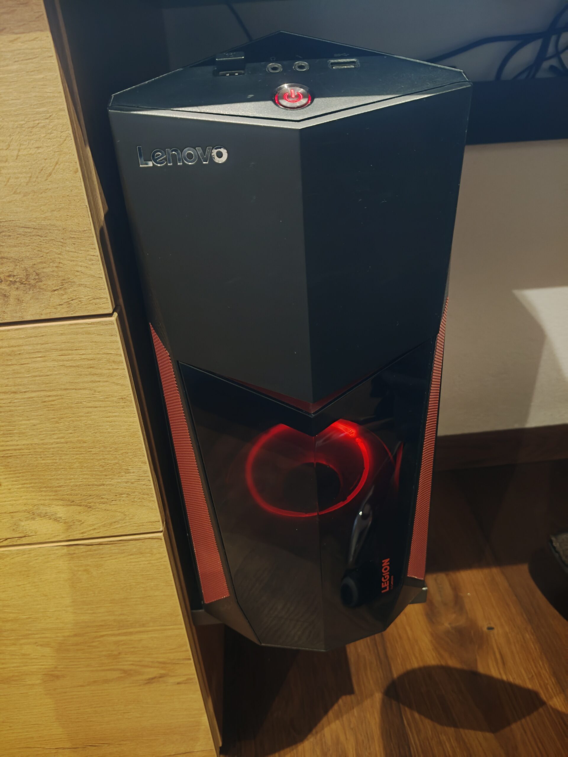 Lenovo Legion Y520T-25ICZ ES