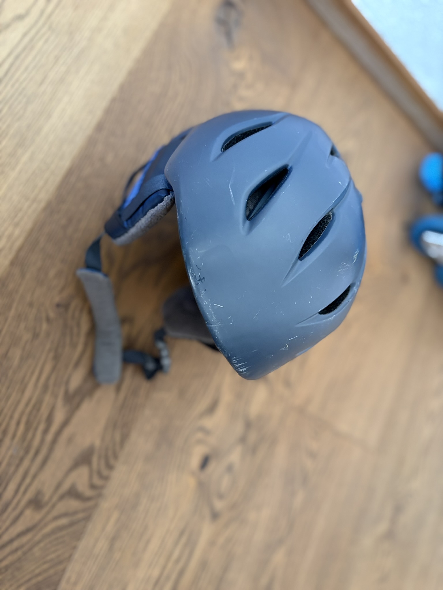 Giro Skihelm mit Alpina Skibrille