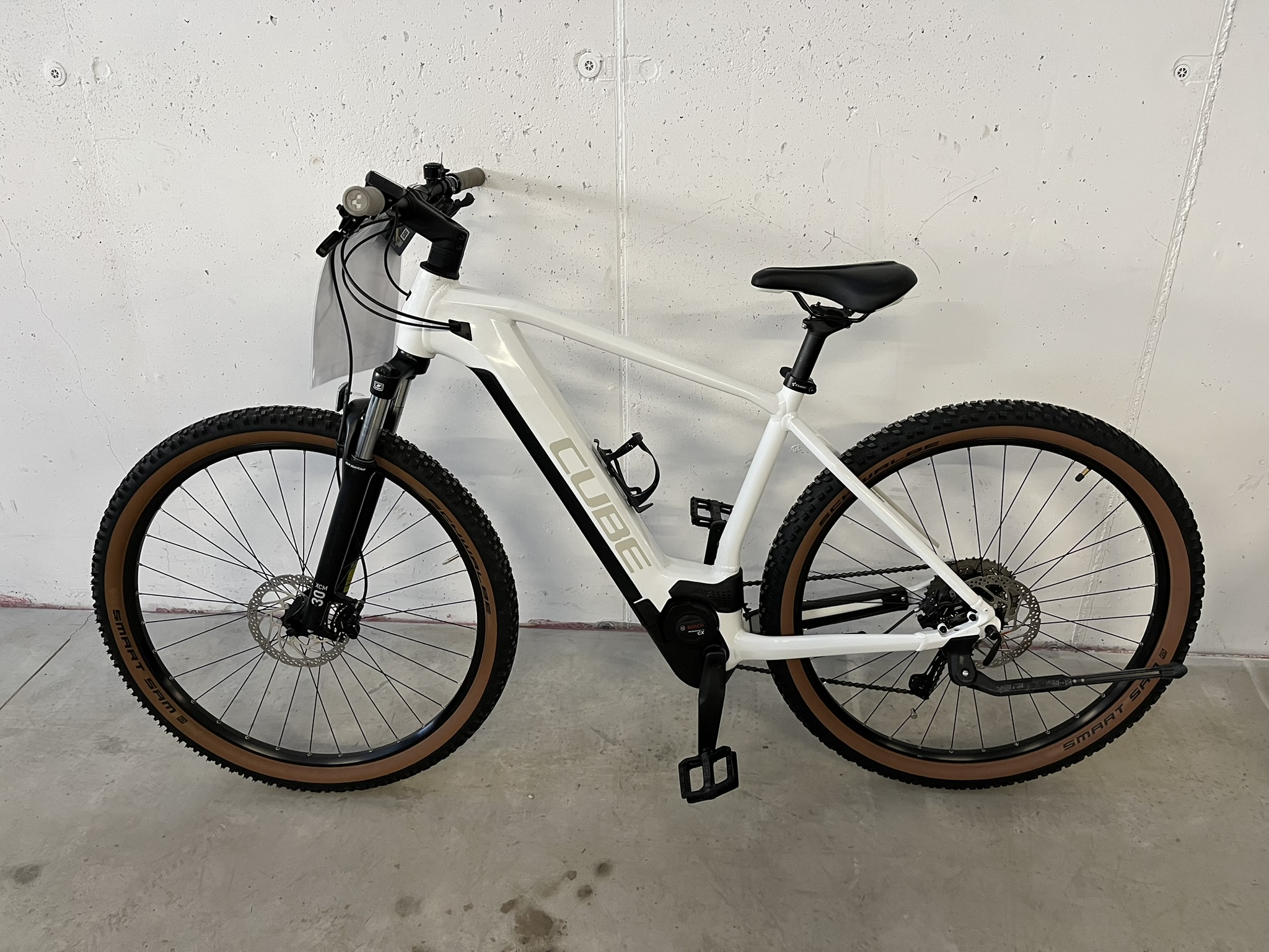 Cube Reaction Hybrid ONE 625 white´n´grey 2022