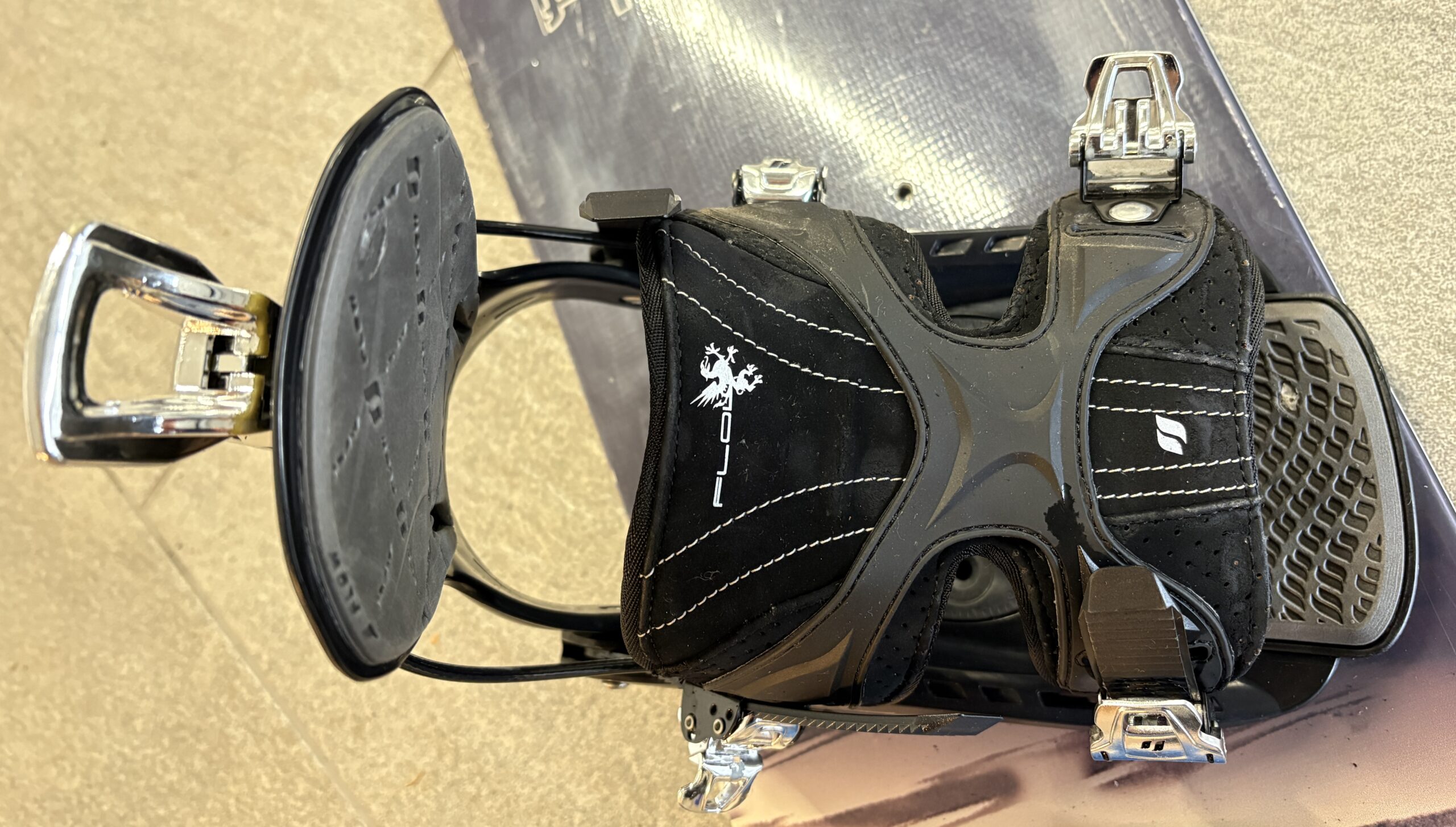 Snowboardbindung Flow