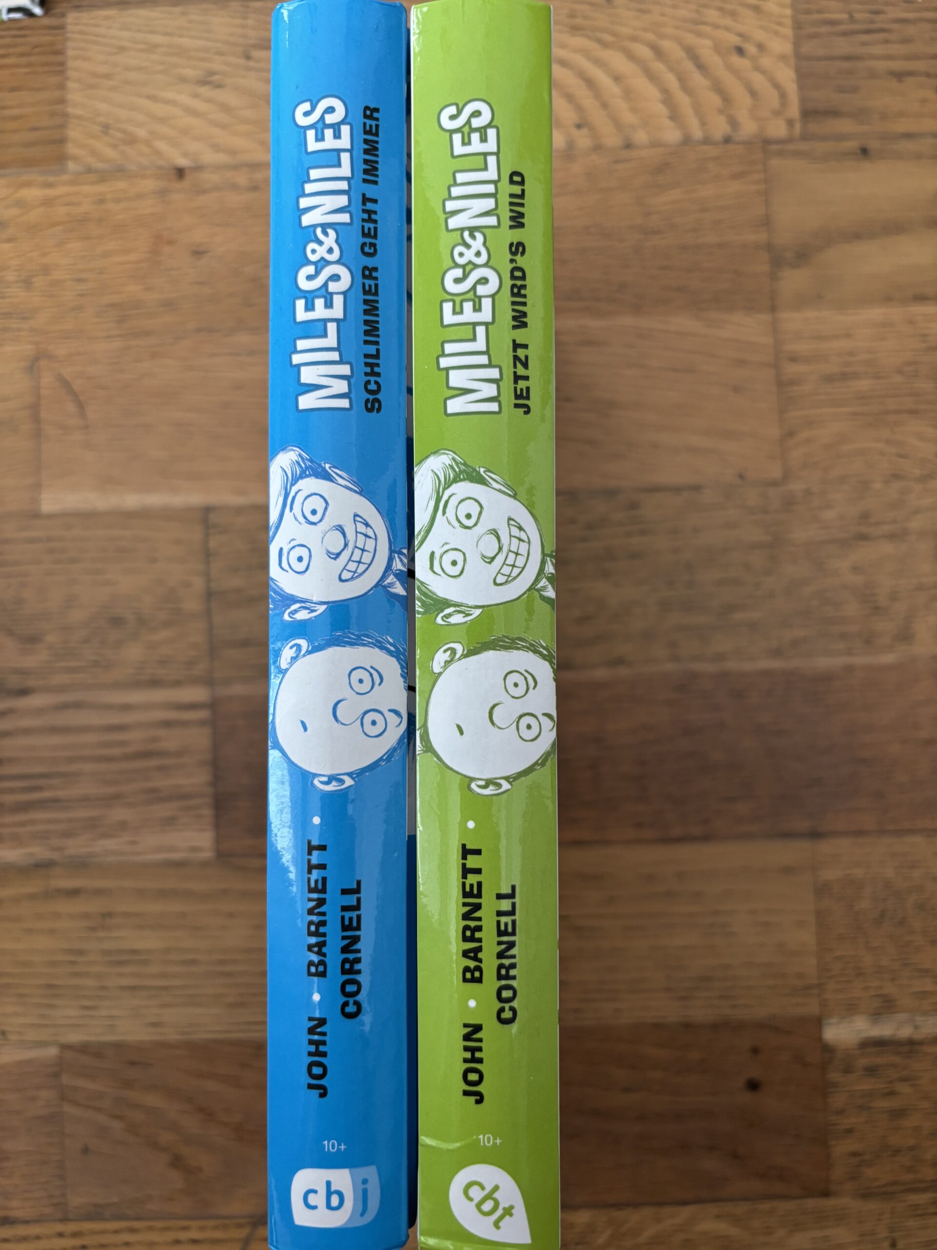 2x Miles&Niles Bücher-gebunden