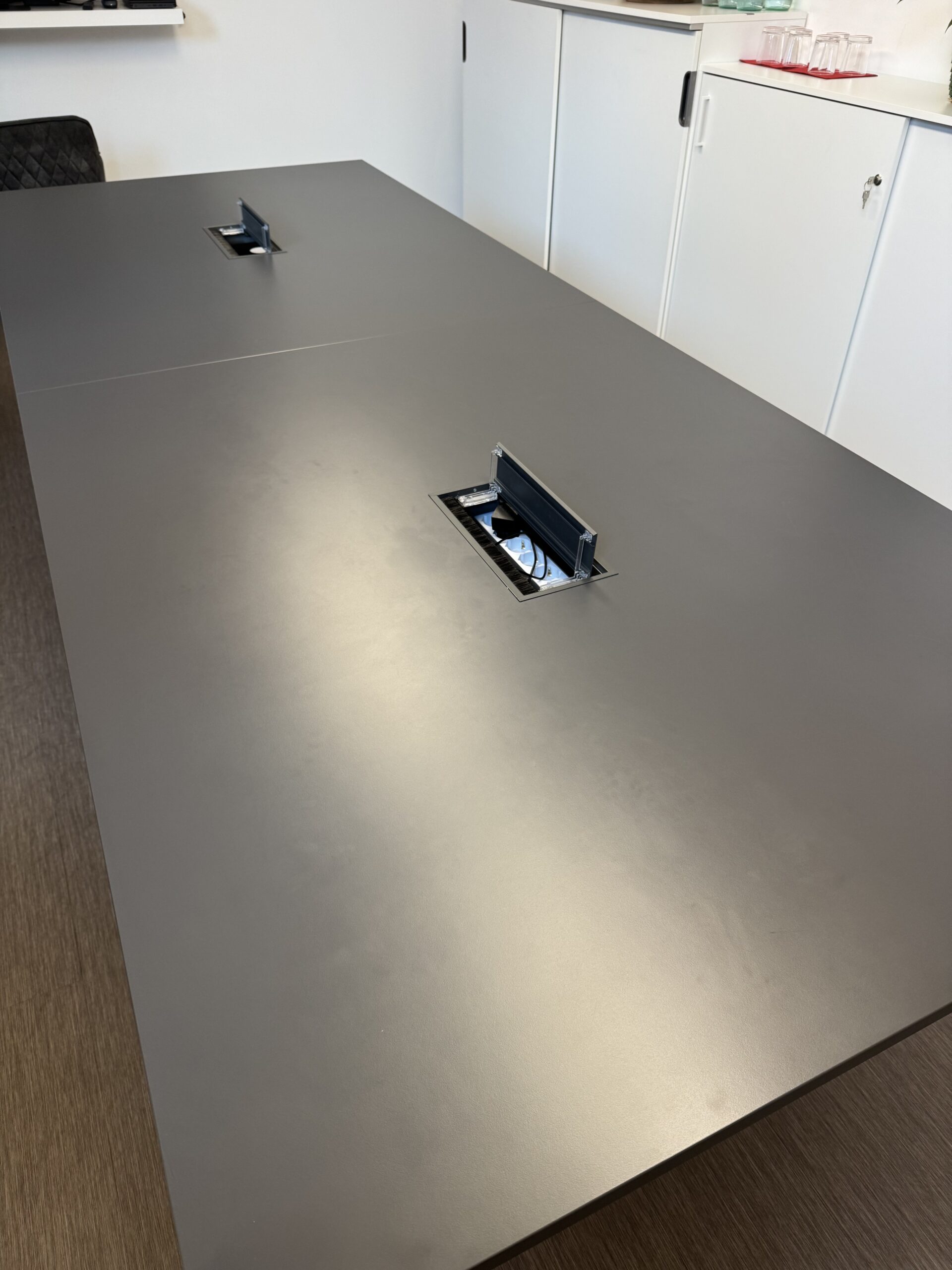 Besprechungstisch / Konferenztisch – 1.000 € VB