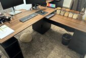 Höhenverstellbarer Executive-Schreibtisch – 600€ (2 Stück verfügbar)